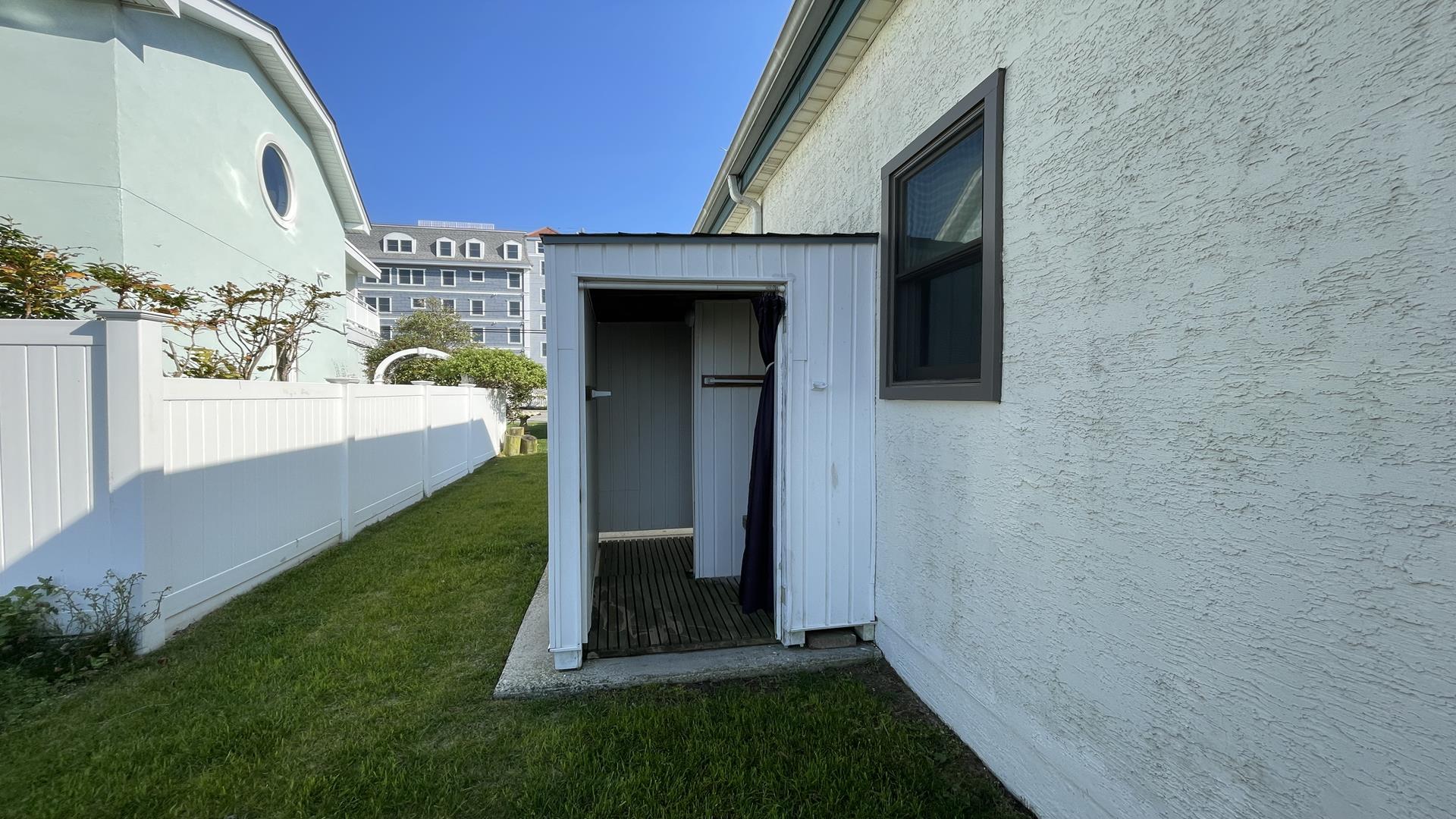 331 East Saint Paul Avenue, Wildwood Crest (Wildwood Crest Beach Side)