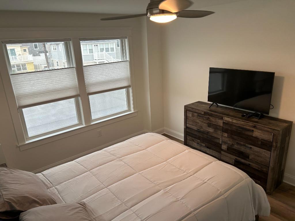 35 N. 7th Street, Surf City (Ocean Block)