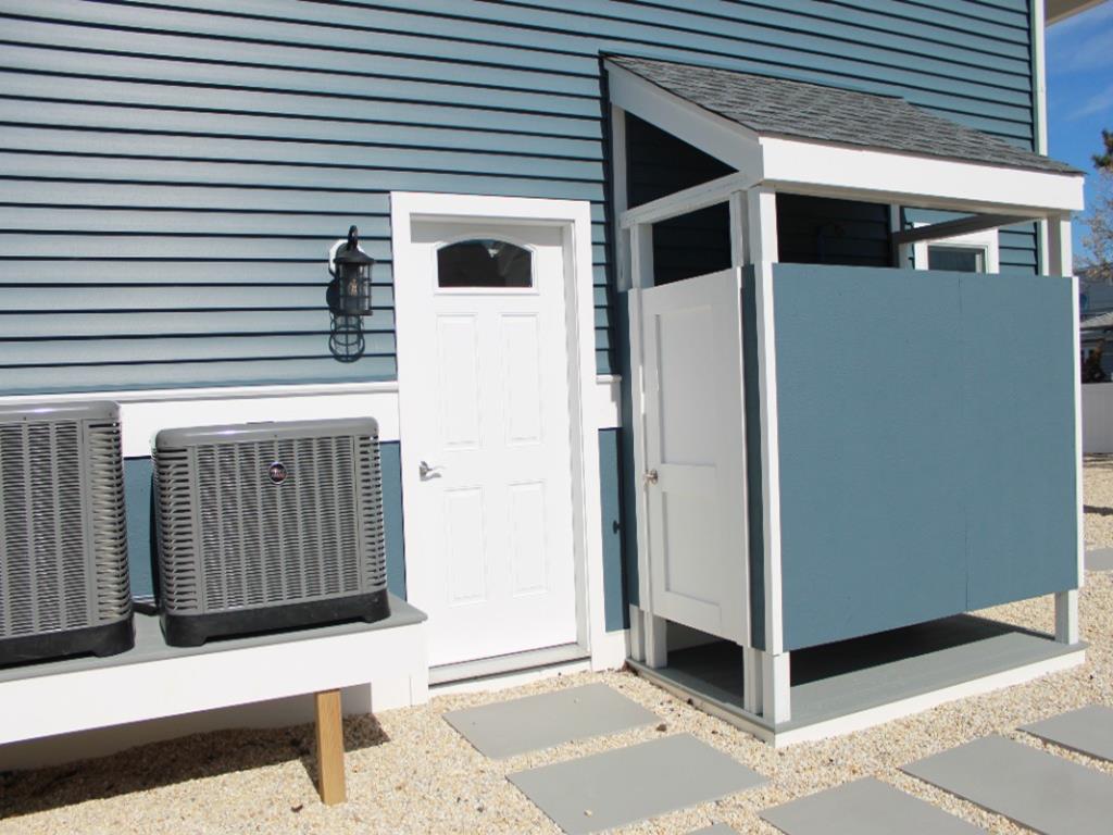 35 N. 7th Street, Surf City (Ocean Block)