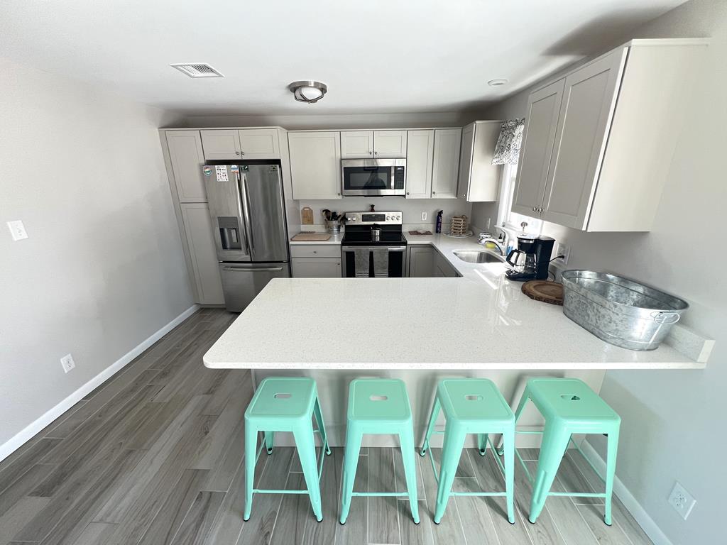 Cozy Coastal Cottage - 2 Bedrooms Close to Town | Photo 11