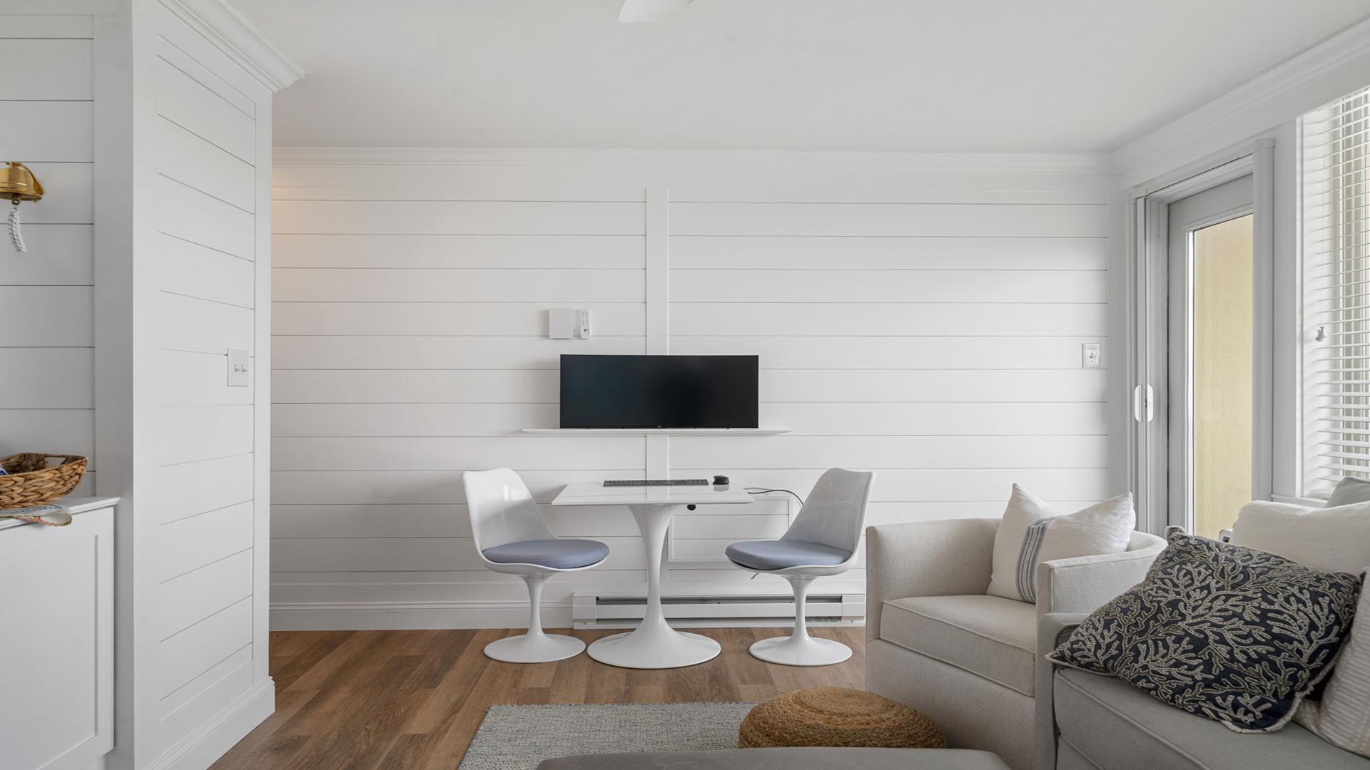 351 96th Street, Stone Harbor (Center)