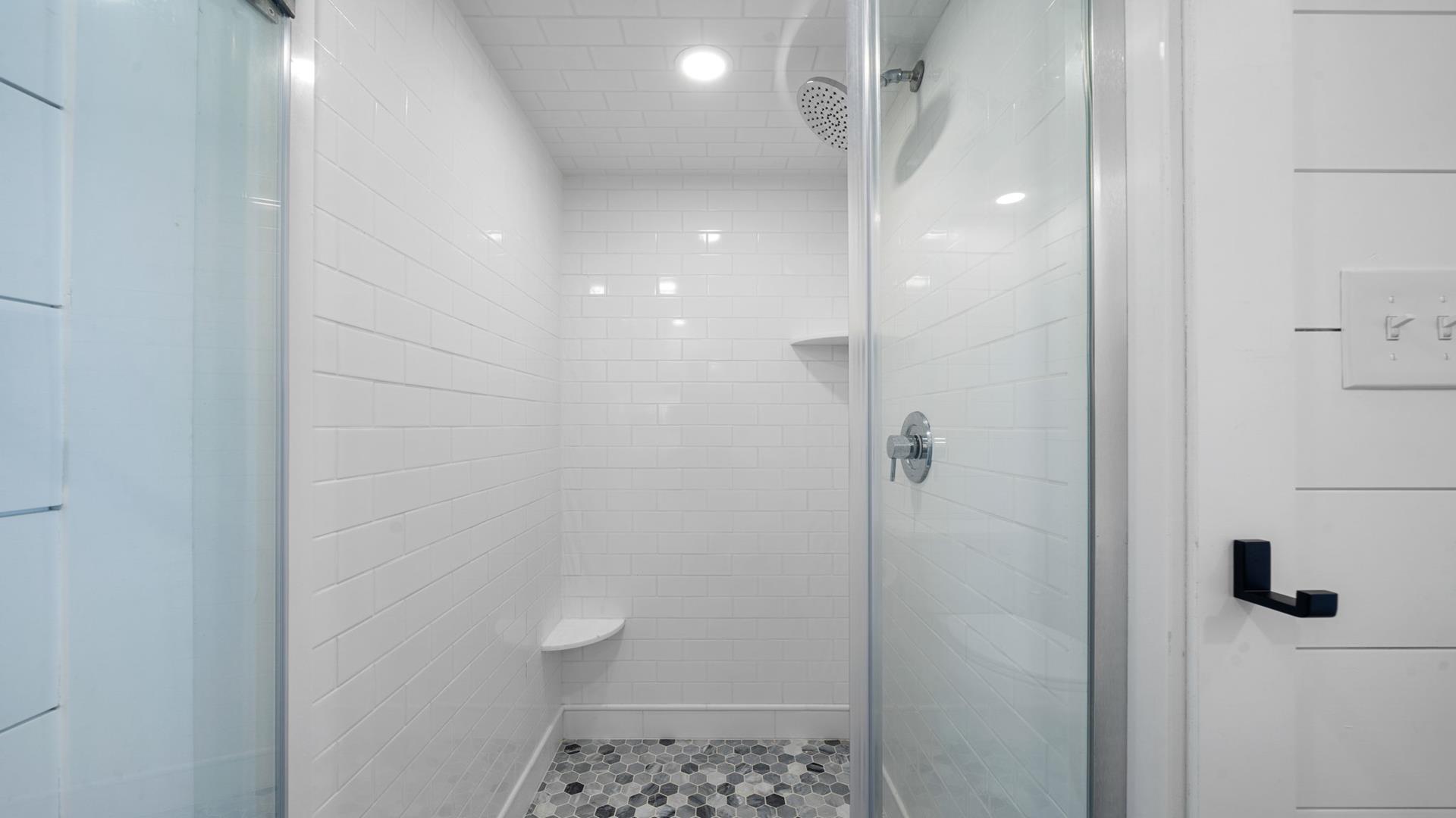 351 96th Street, Stone Harbor (Center)