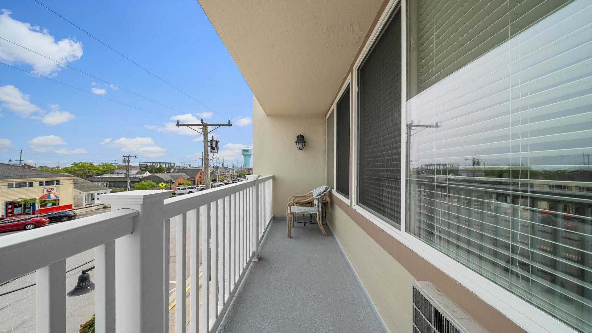 351 96th Street, Stone Harbor (Center)