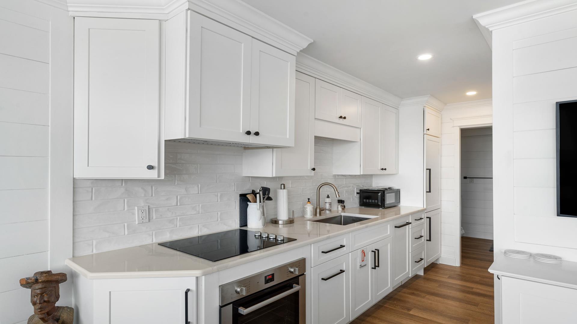 351 96th Street, Stone Harbor (Center)