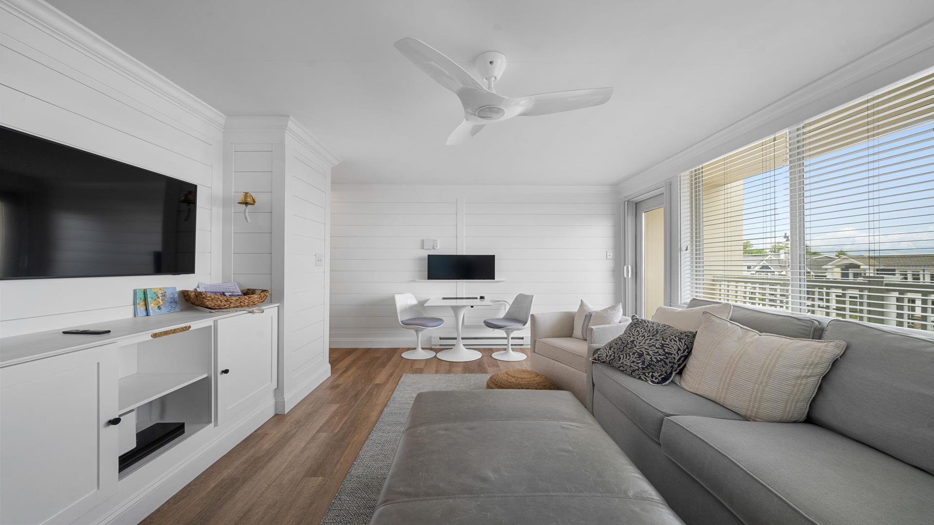 351 96th Street, Stone Harbor (Center)