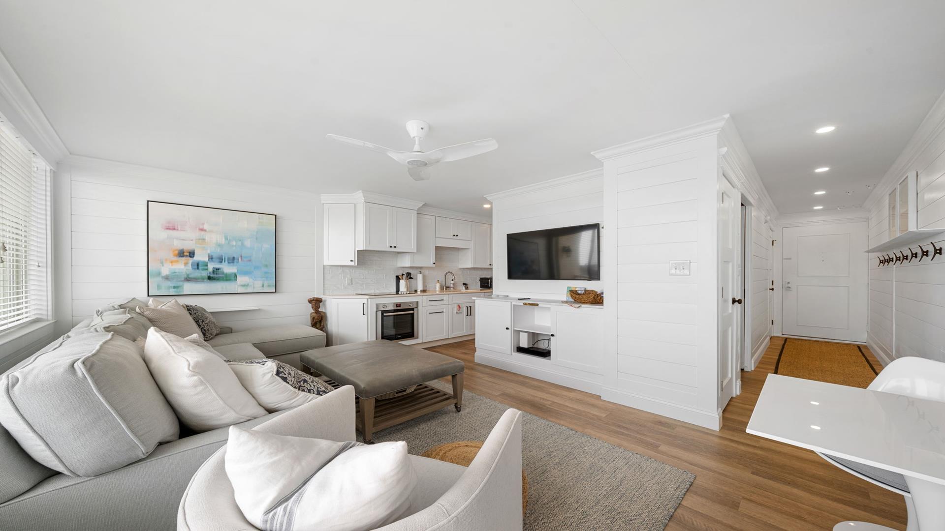 351 96th Street, Stone Harbor (Center)