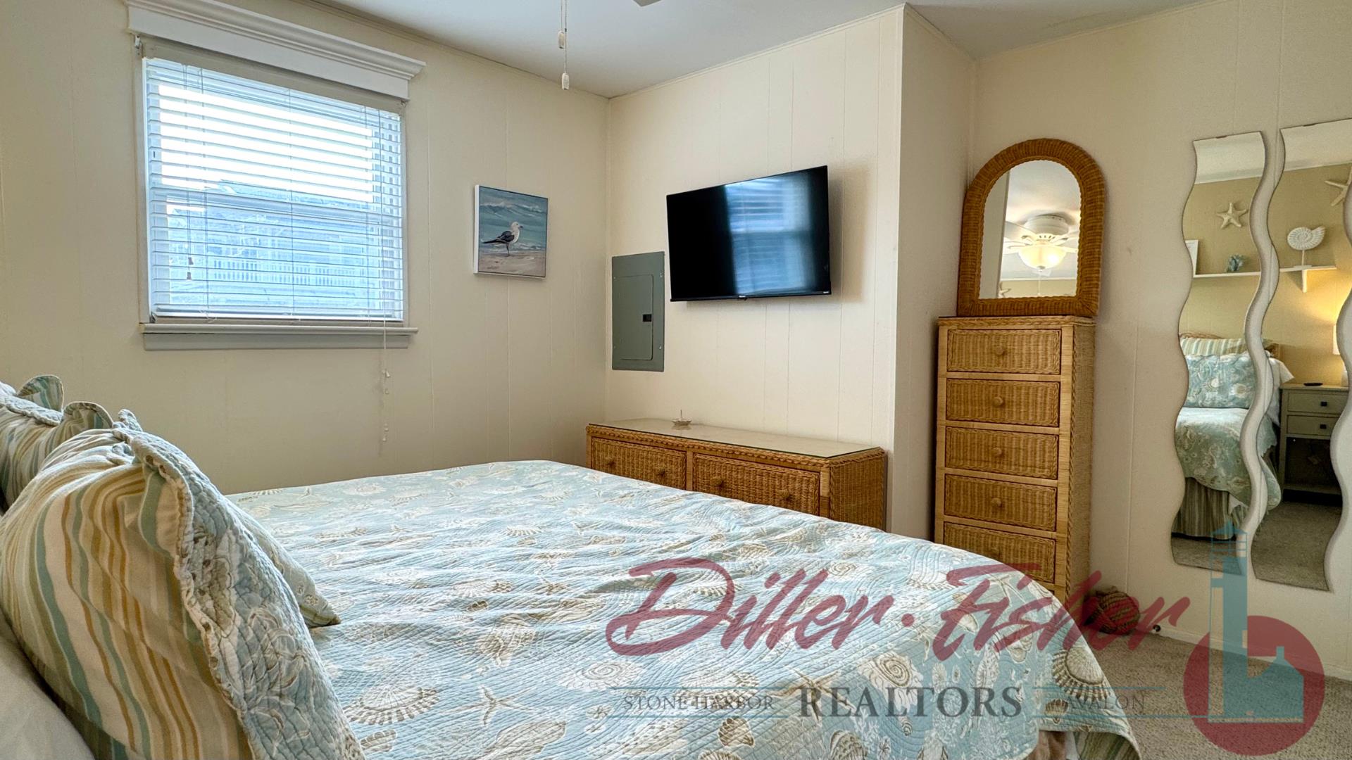 9816 Second Avenue. Unit 11, Stone Harbor (Center)