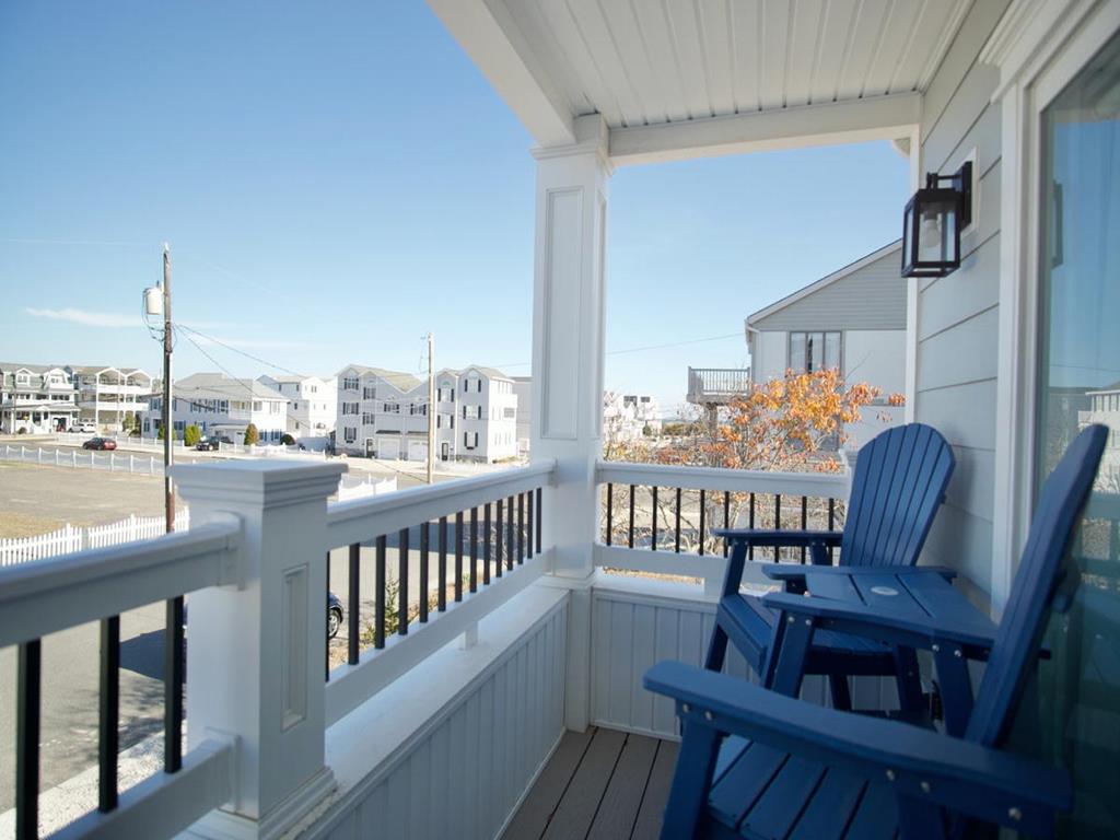 56 82nd Street, Sea Isle City (Beach Block)