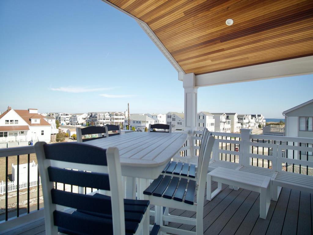 56 82nd Street, Sea Isle City (Beach Block)