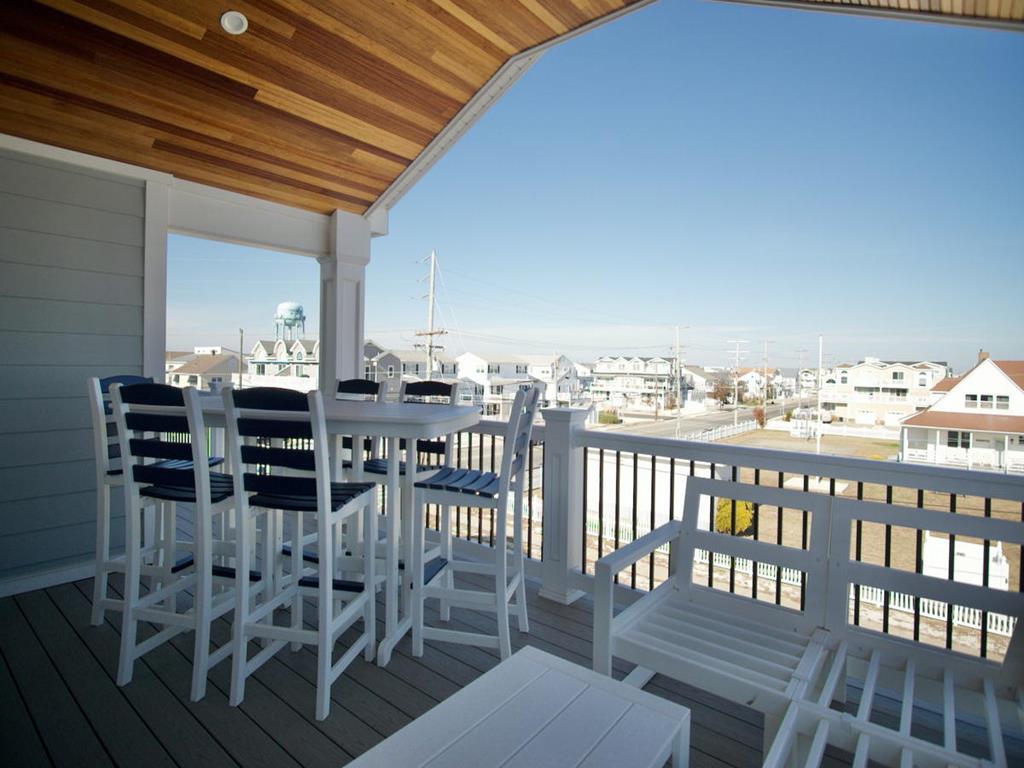 56 82nd Street, Sea Isle City (Beach Block)