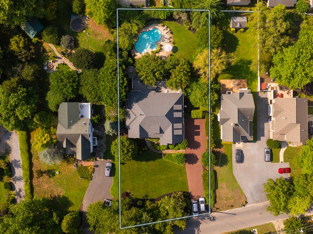 121 Stevens Street | Photo 36