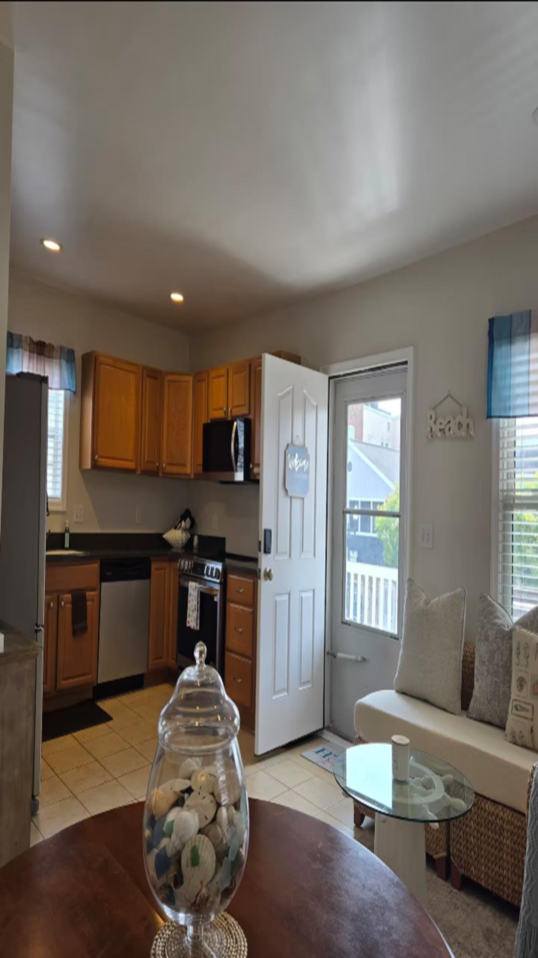 714 Asbury Avenue, Ocean City (Center)