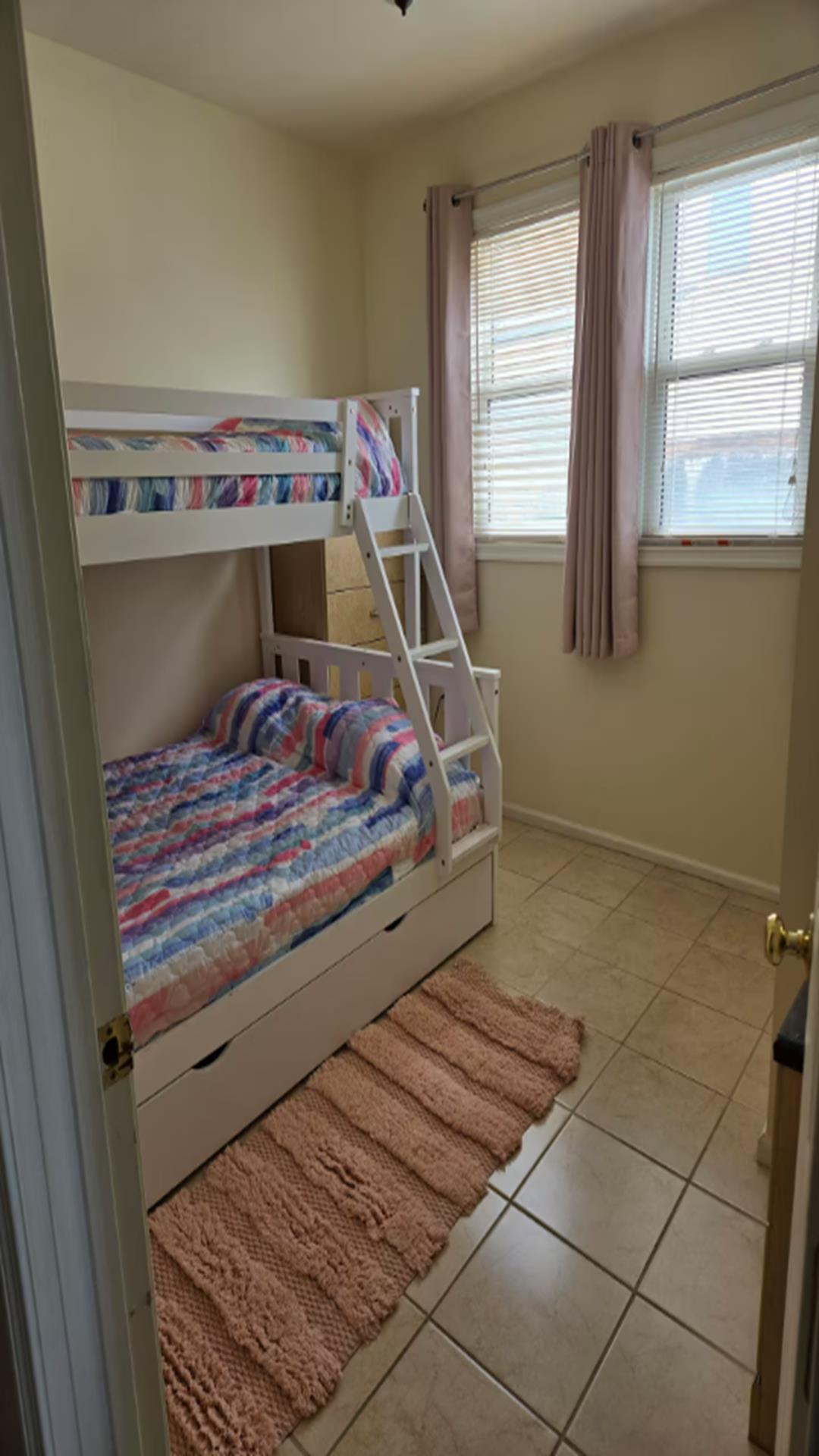 714 Asbury Avenue, Ocean City (Center)
