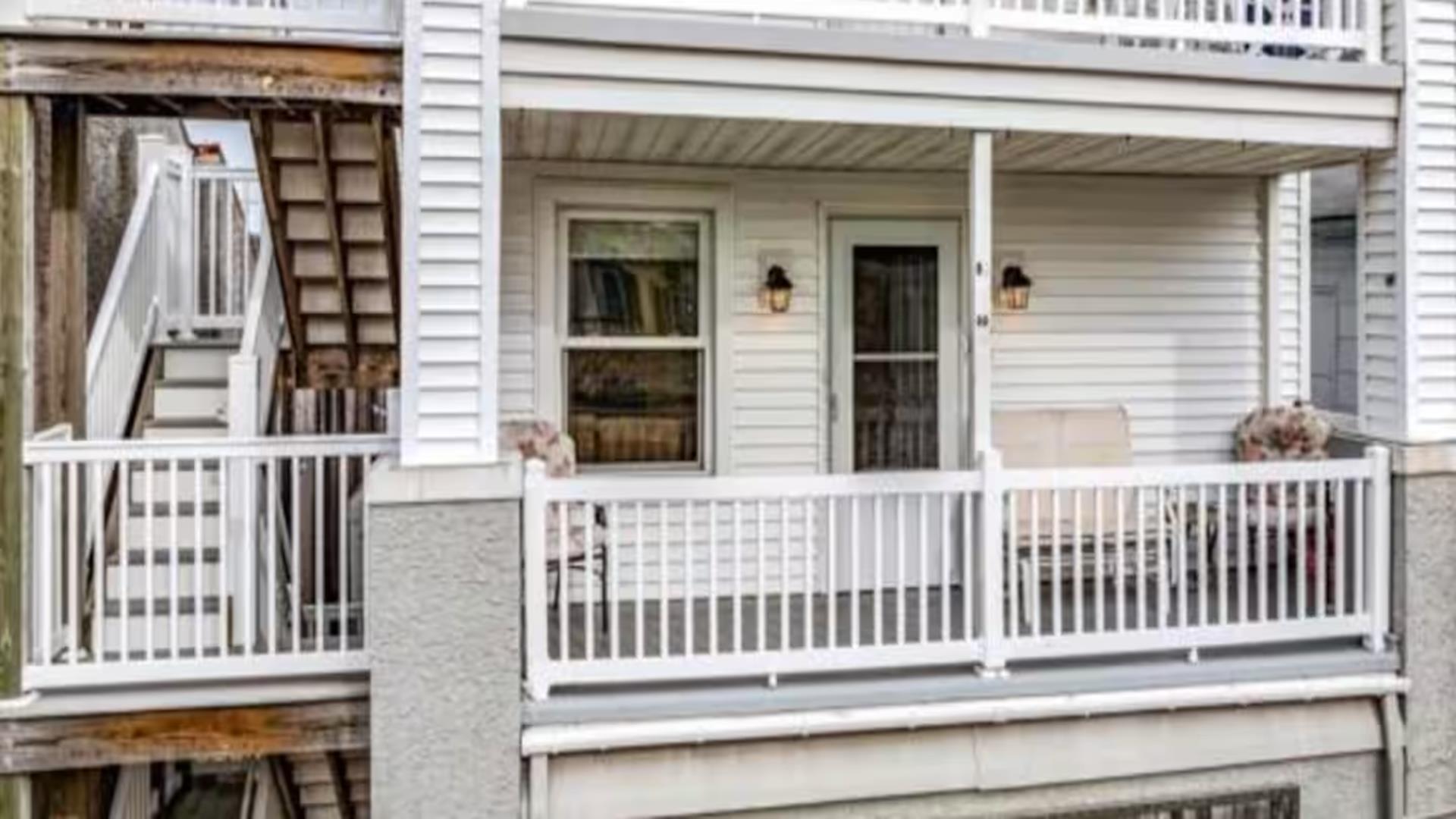 714 Asbury Avenue, Ocean City (Center)