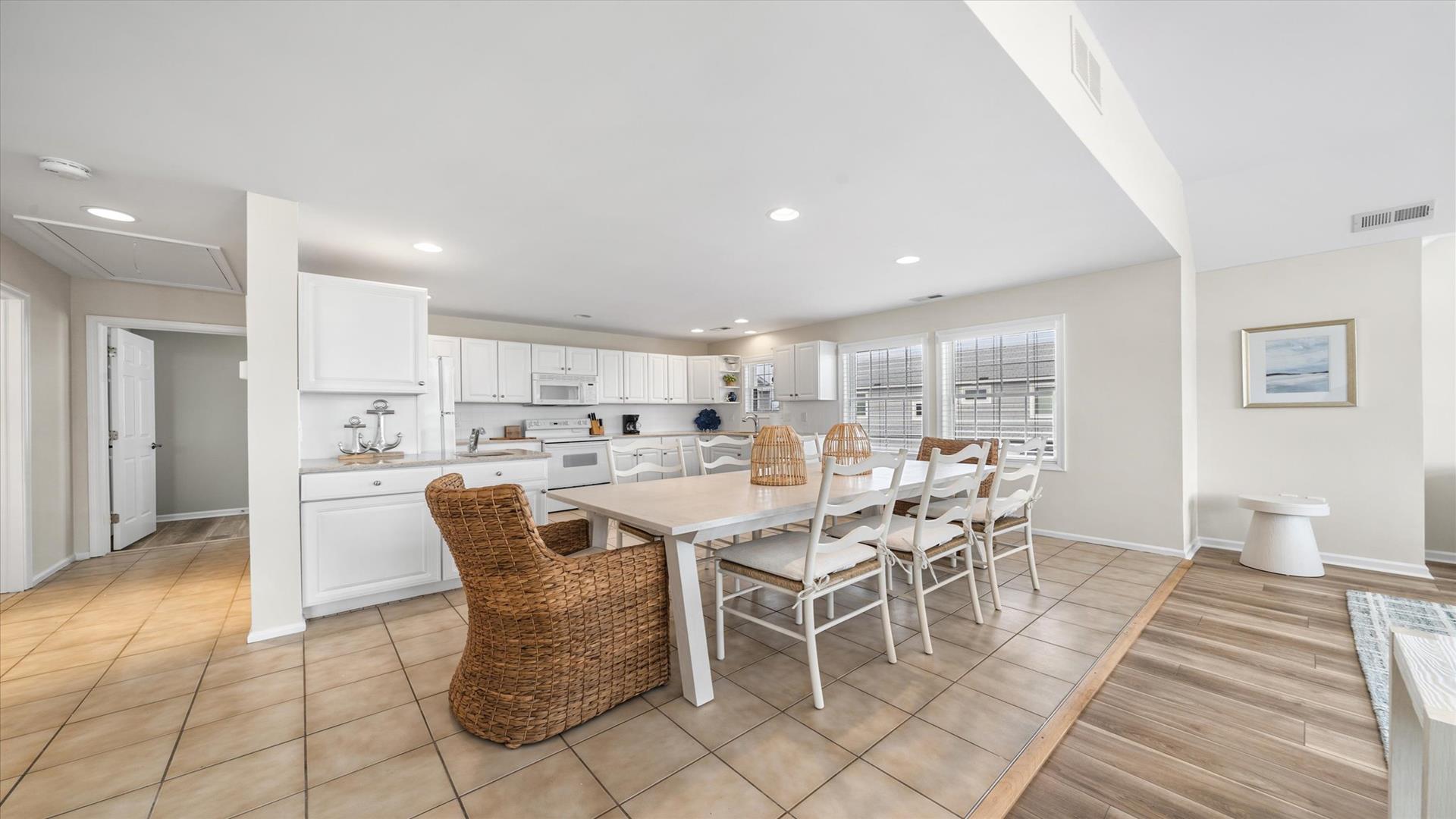 10211 Second Avenue, Stone Harbor (Mid-Island)