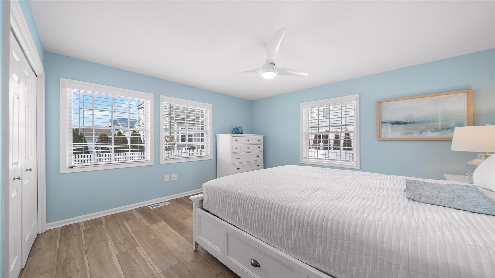 10211 Second Avenue, Stone Harbor (Mid-Island)