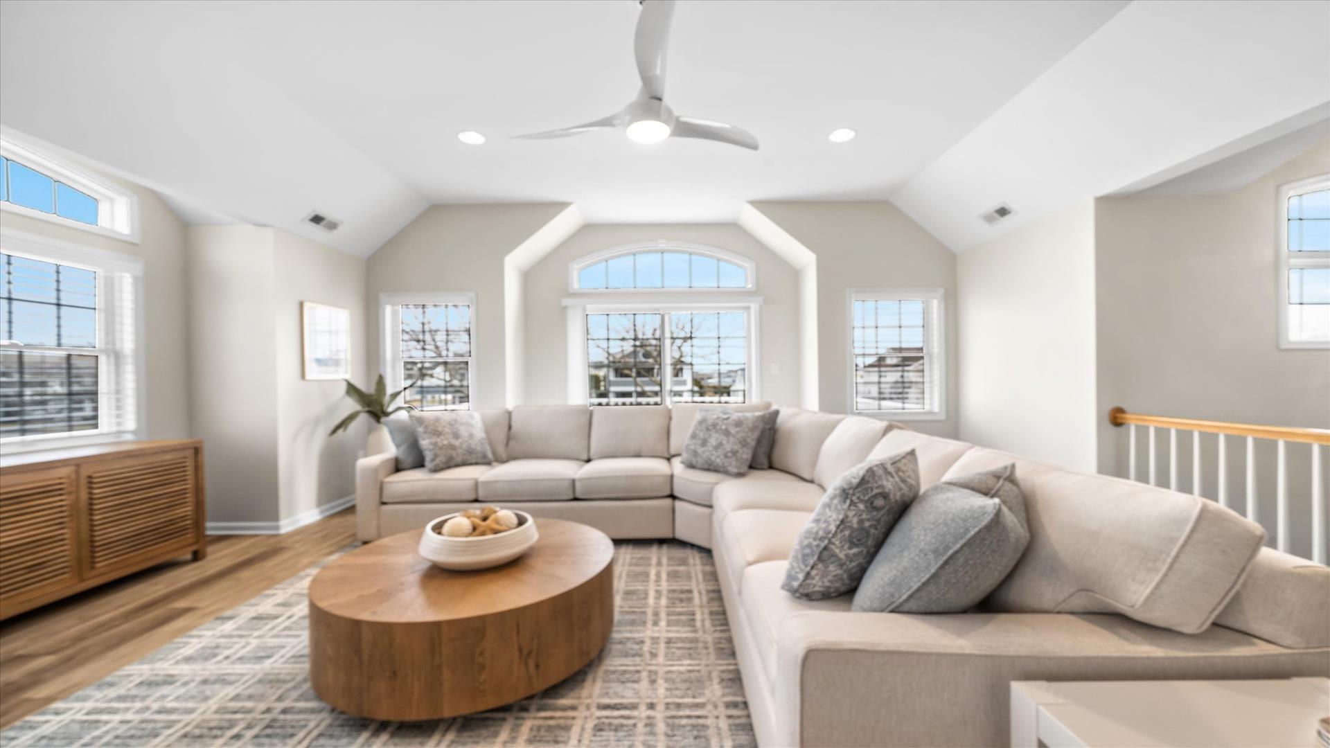 10211 Second Avenue, Stone Harbor (Mid-Island)