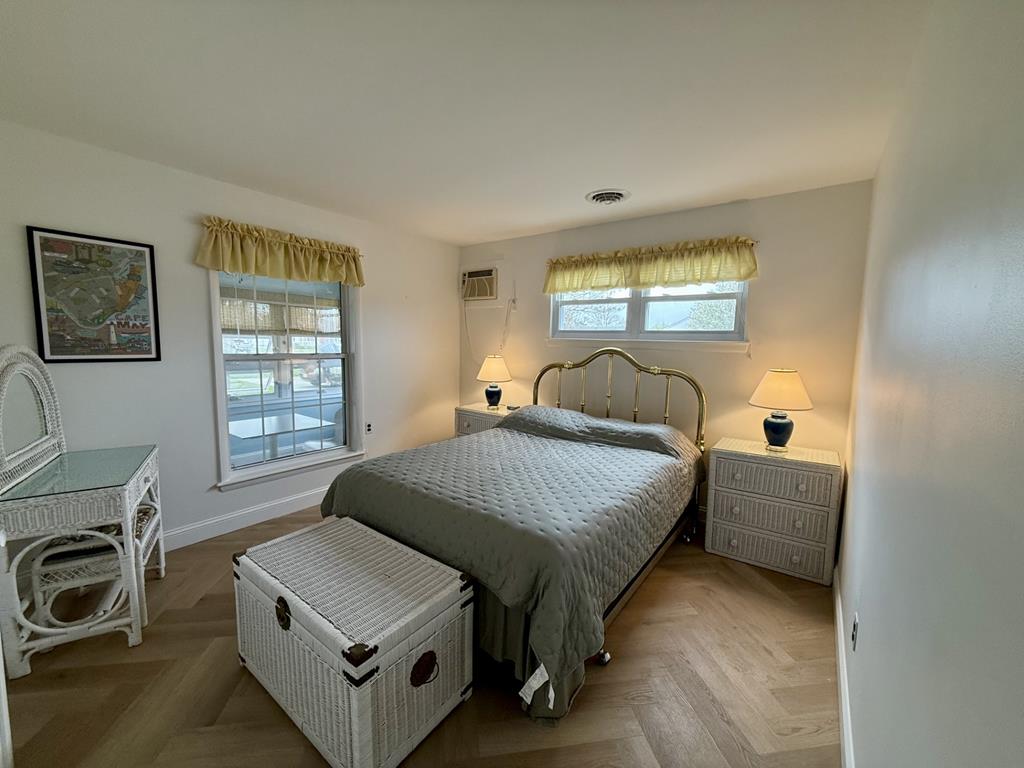 Charming Pet Friendly Quad - 1310 C Illinois | Photo 18