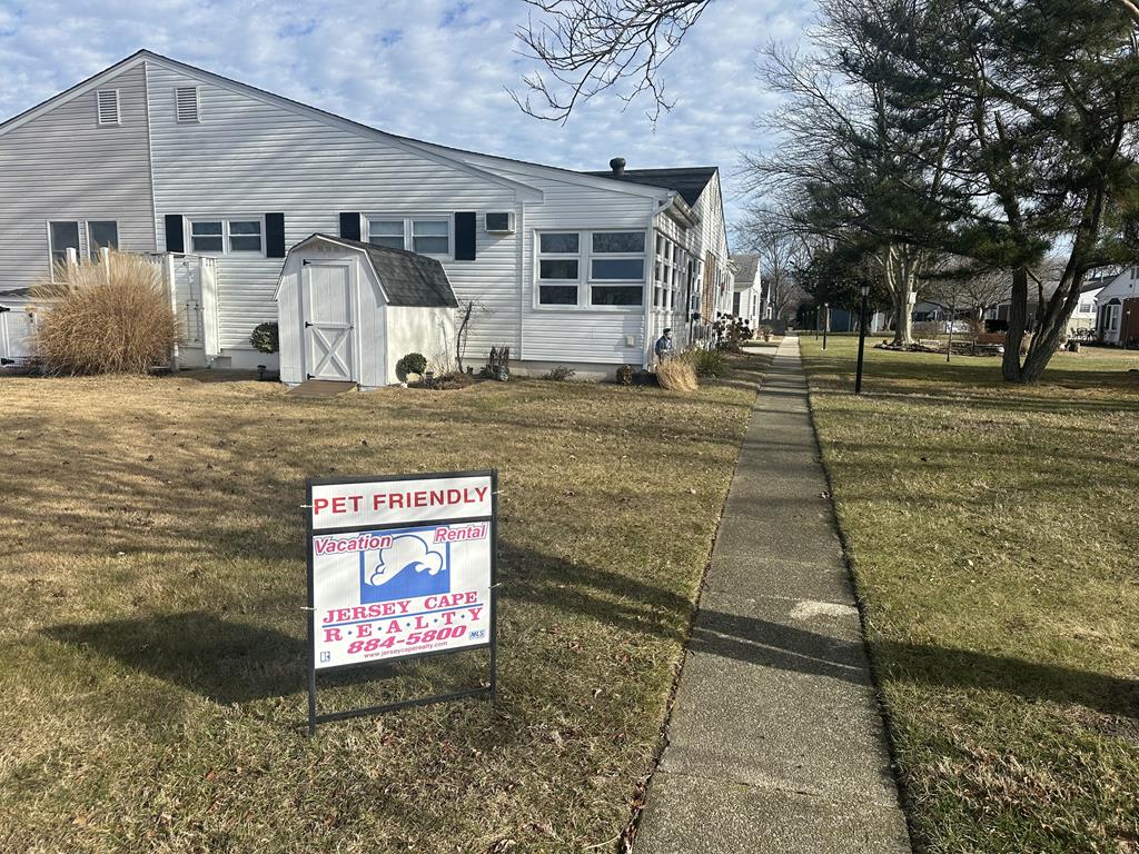 Charming Pet Friendly Quad - 1310 C Illinois | Photo 19