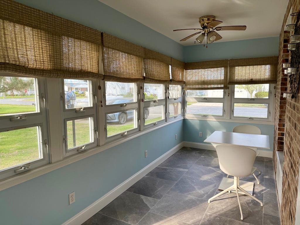 Charming Pet Friendly Quad - 1310 C Illinois | Photo 6