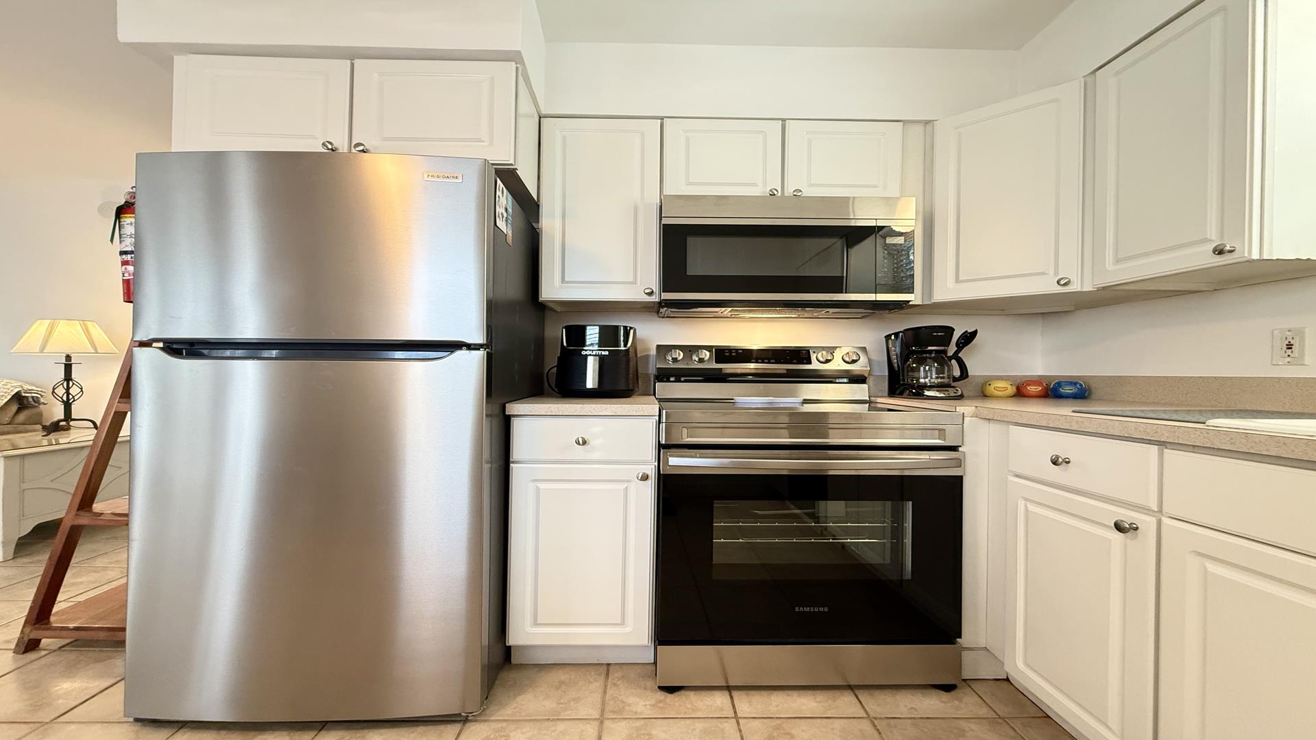 10912 Third Avenue, Stone Harbor (Mid-Island)