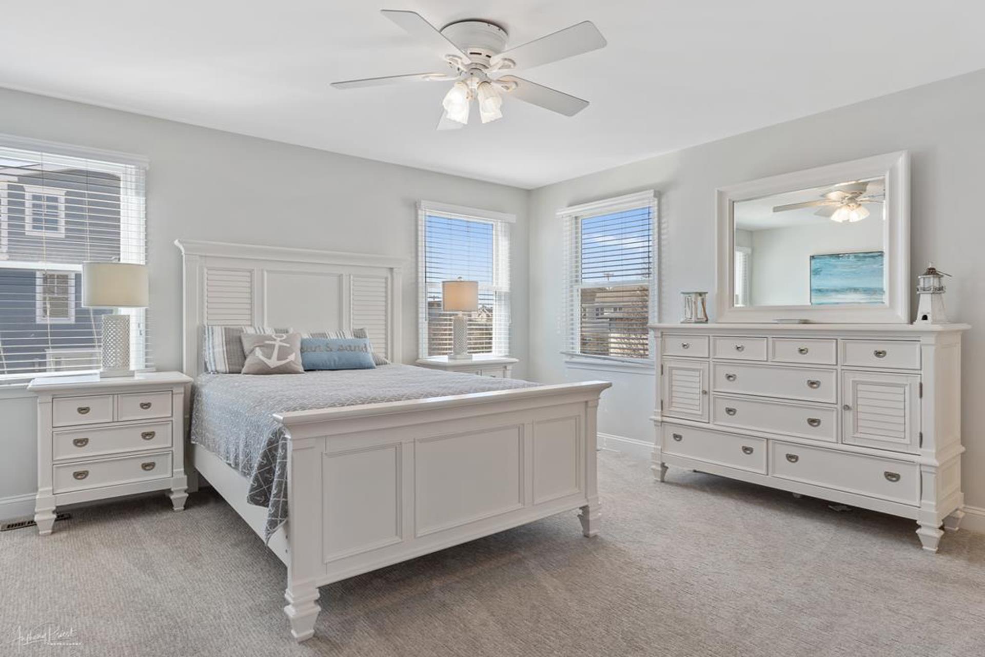 168 26th Street, Avalon | COMPASS RE - Avalon