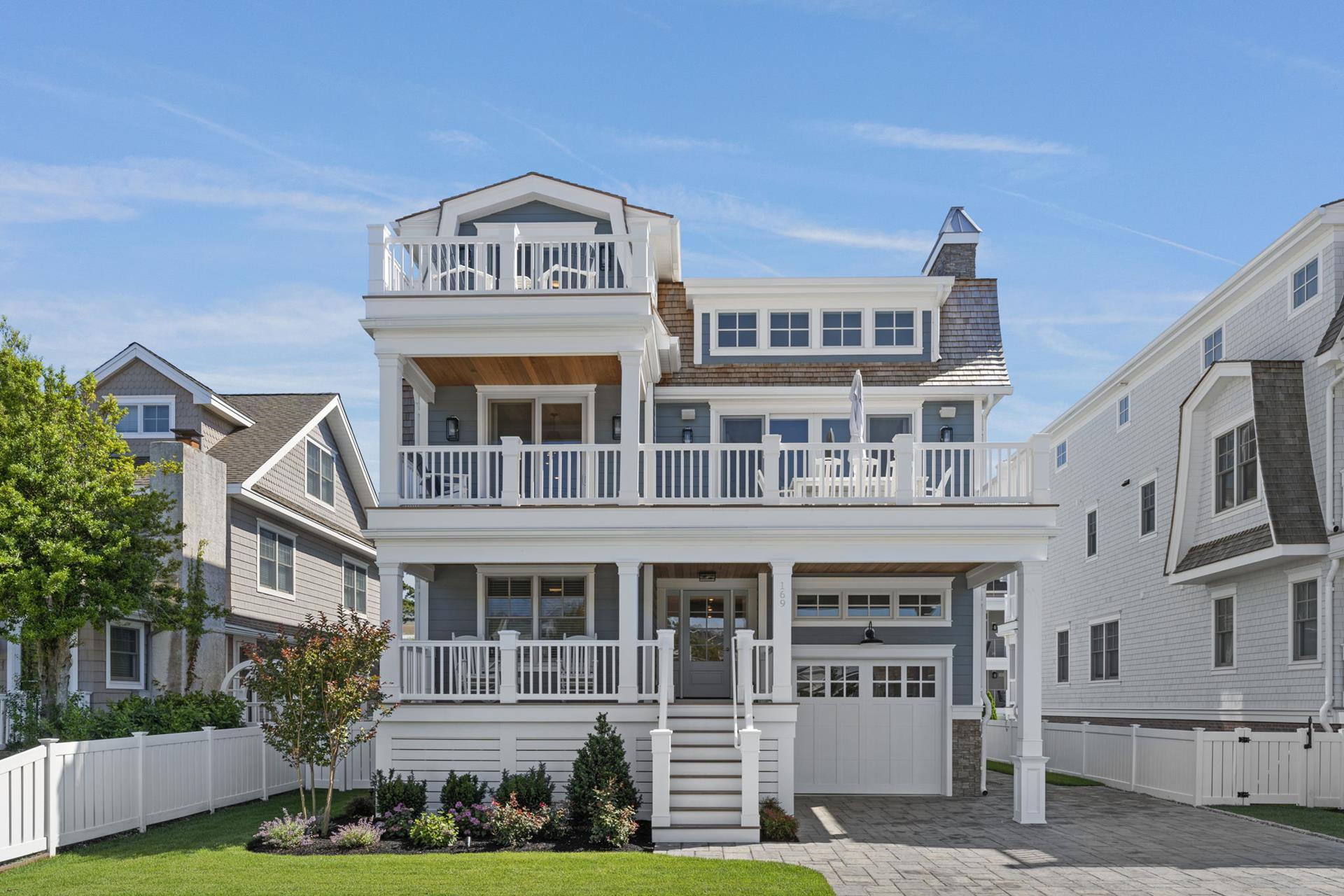 169 16th Street, Avalon