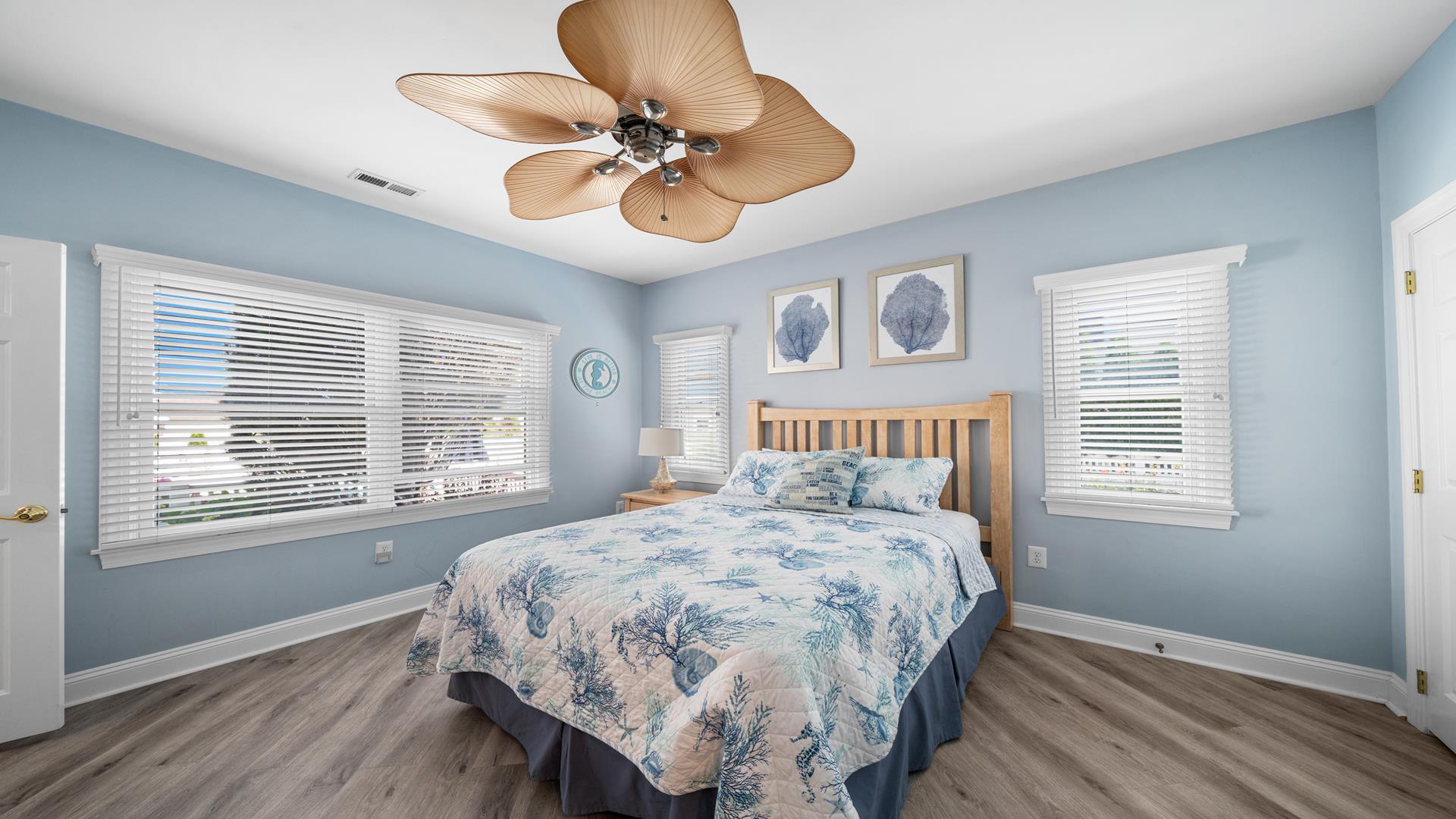 125 78th Street, Avalon | COMPASS RE - Avalon
