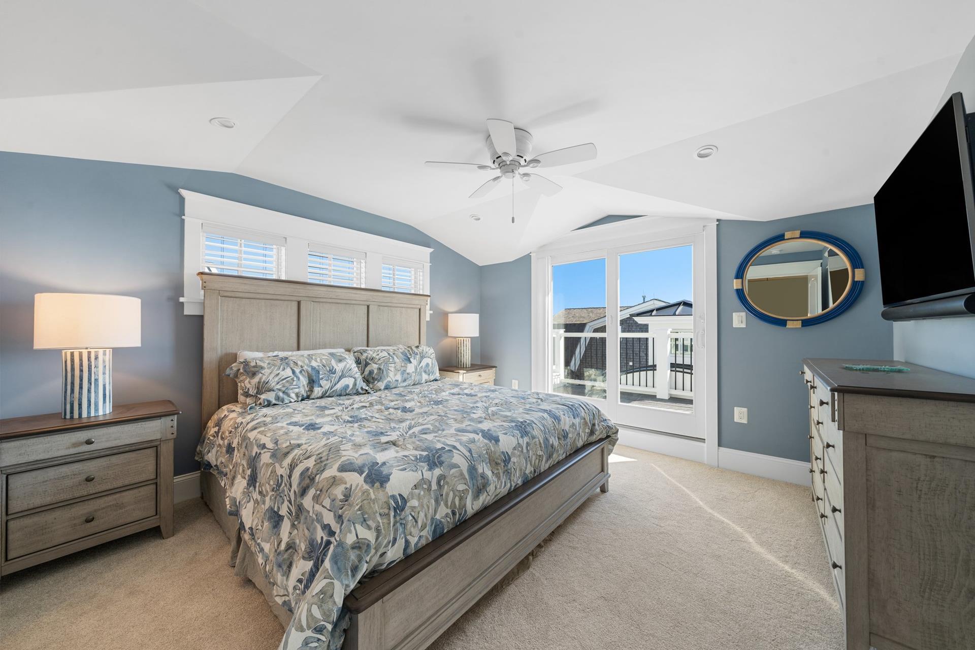 89 West 35th Street, Avalon | COMPASS RE - Avalon