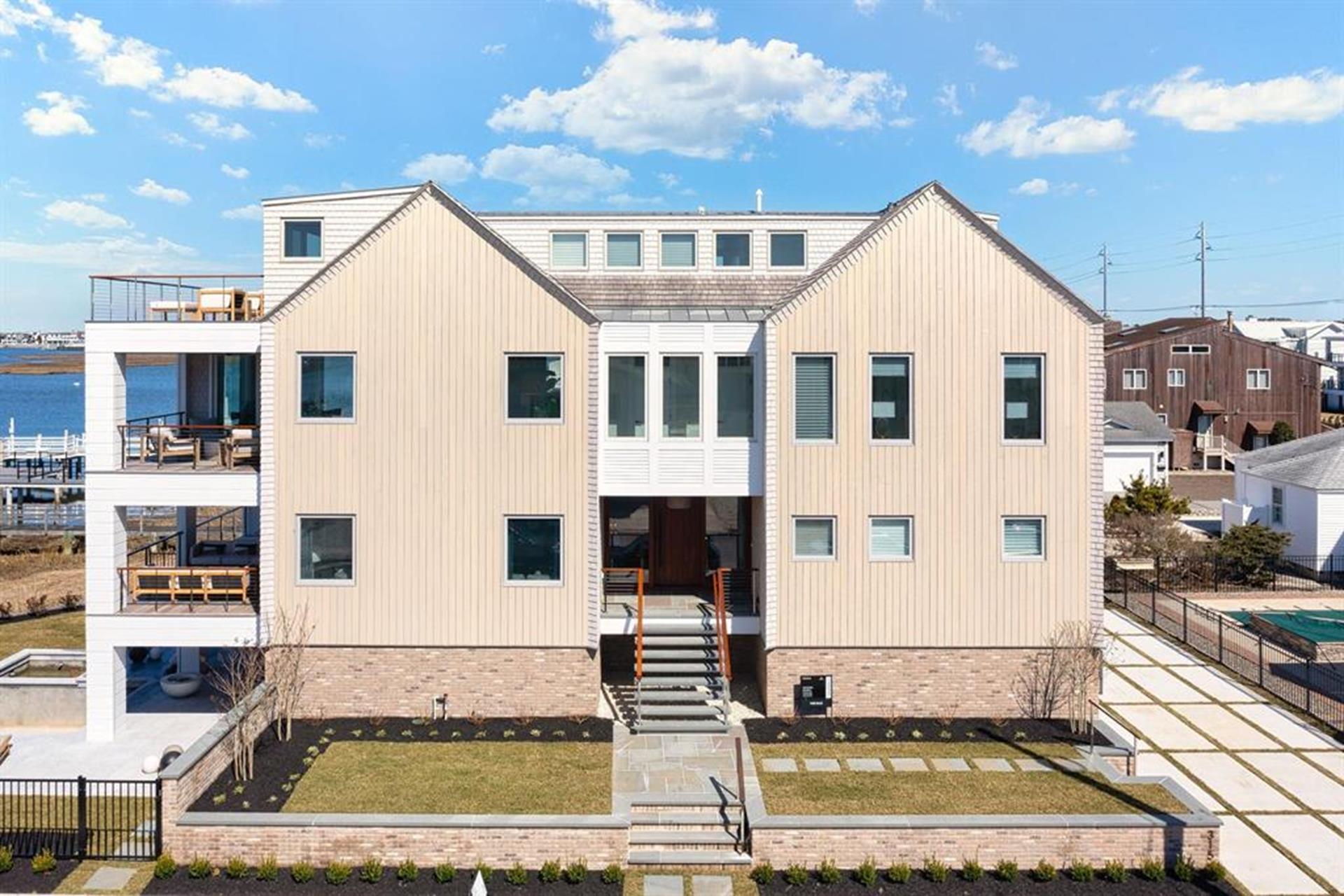 315 58th Street, Avalon