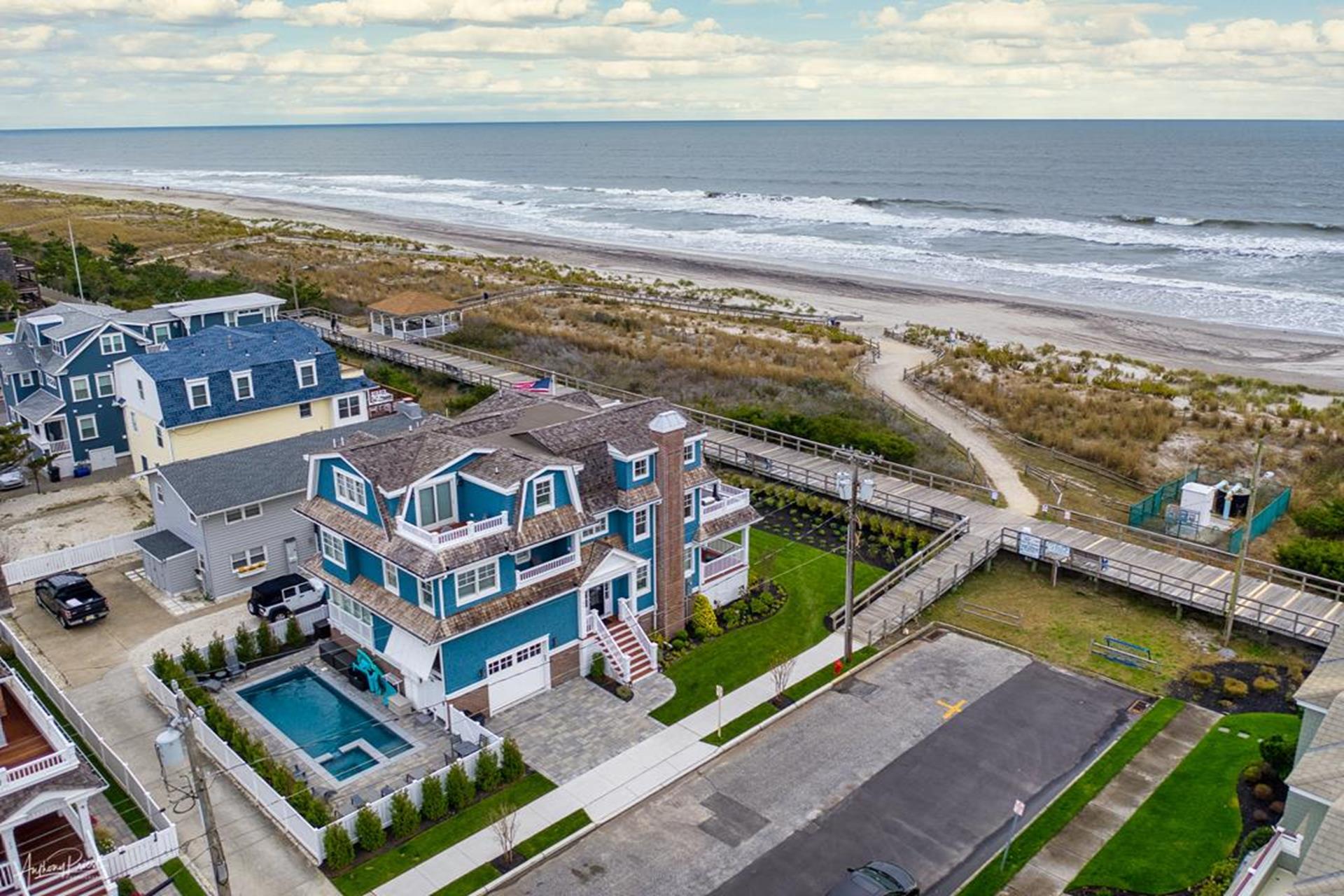 93 E 22nd Street, Avalon | COMPASS RE - Avalon
