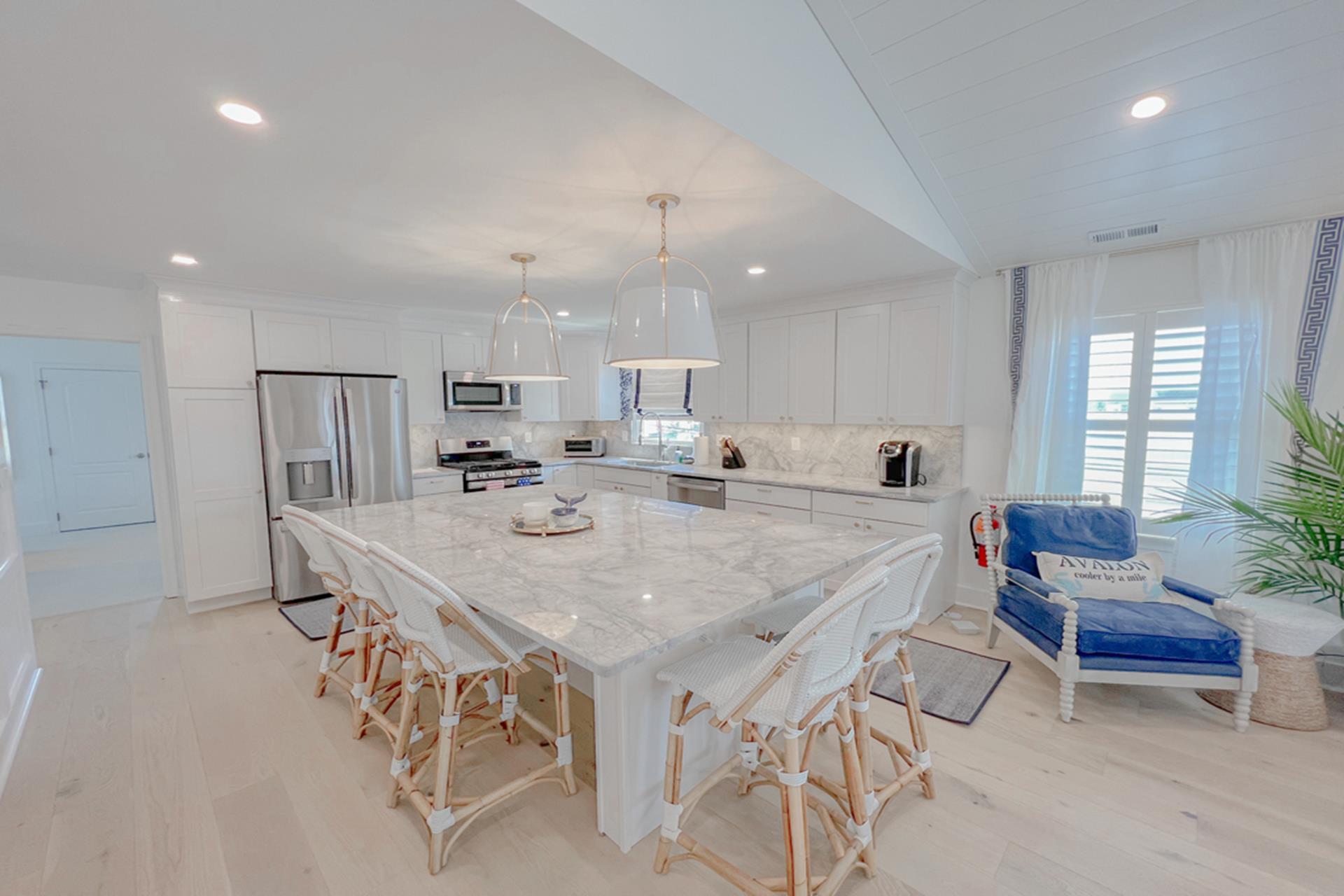 2778 Dune Drive, Unit D, Avalon
