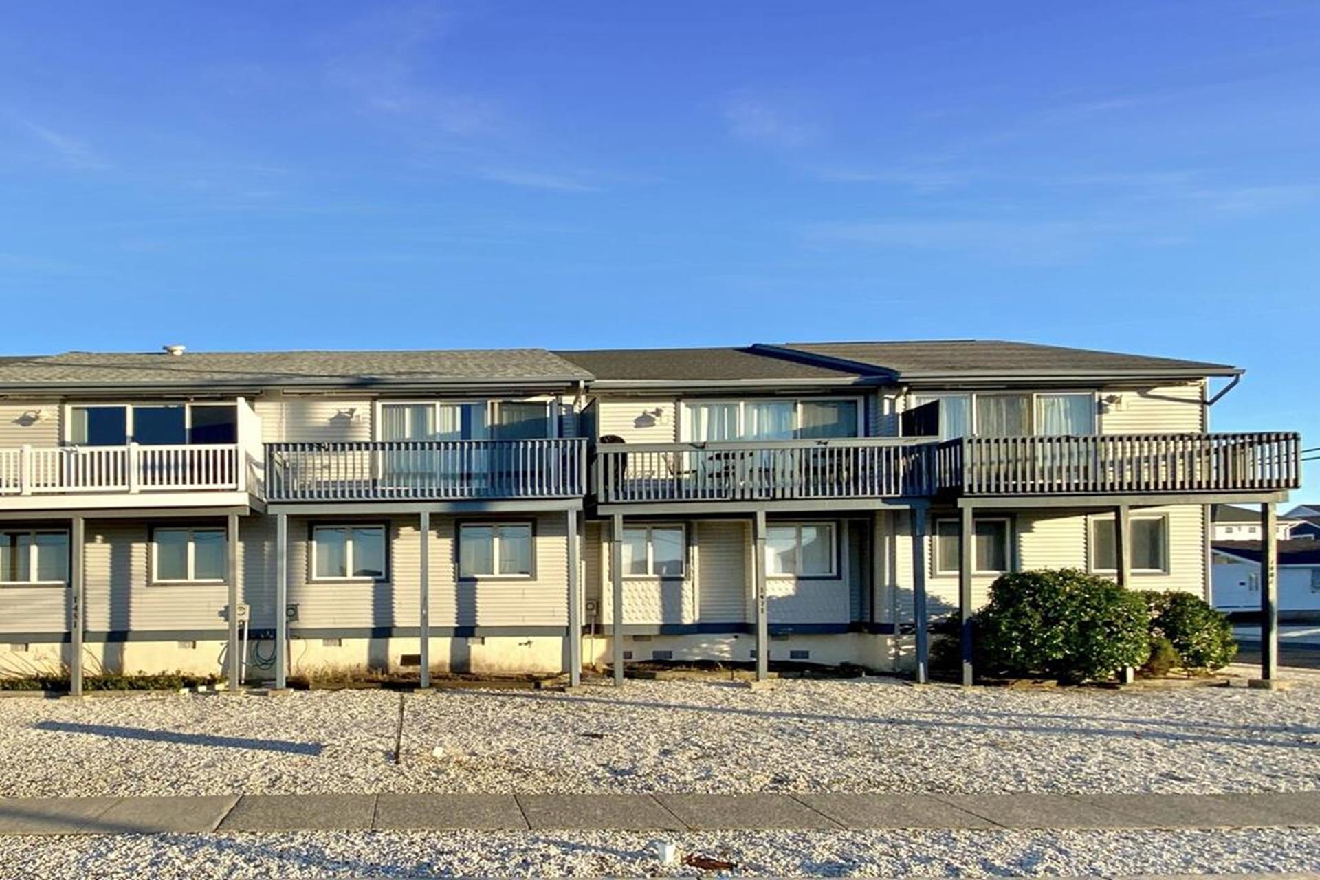 1461 Ocean Drive, Avalon