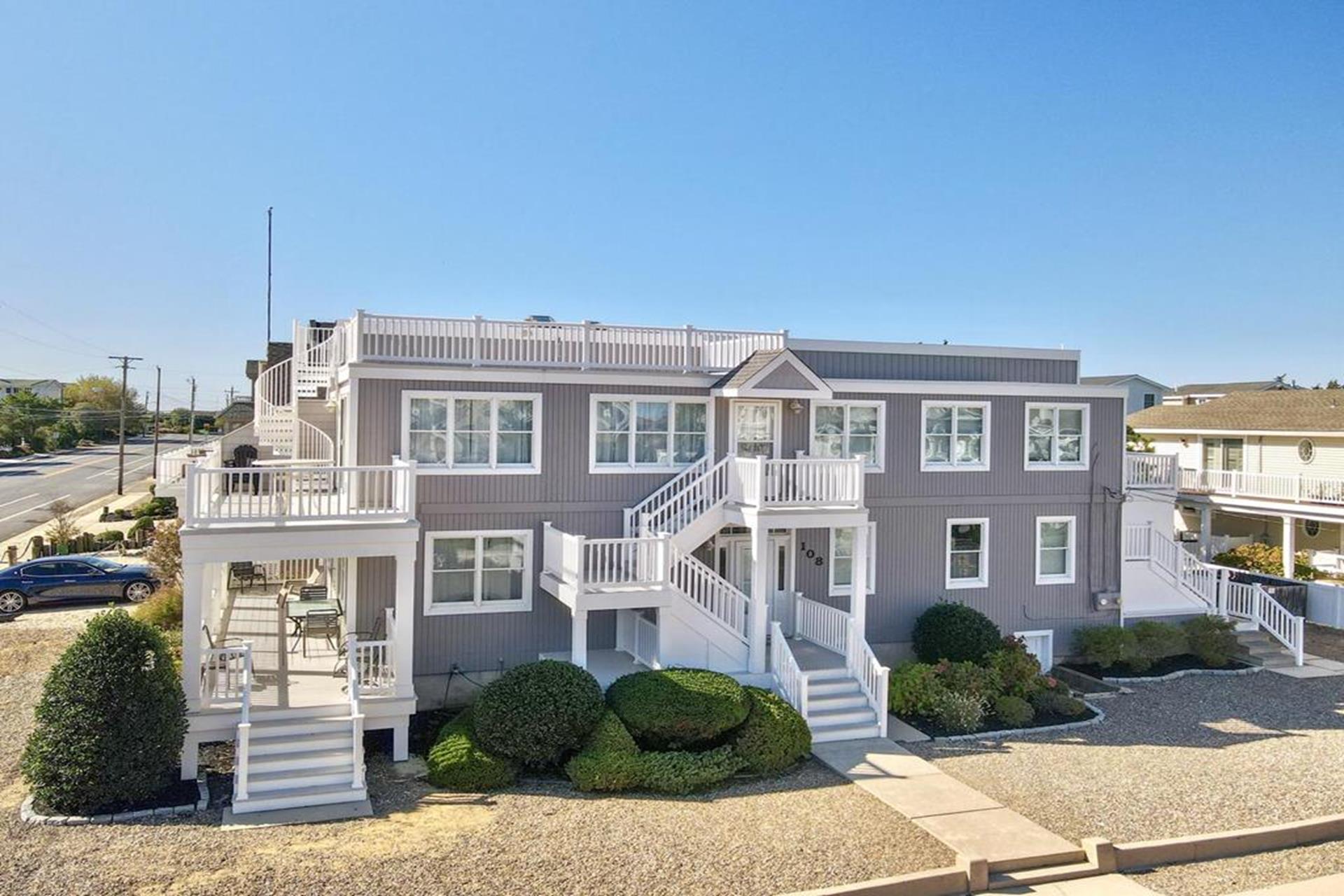 108 37th Street, 2nd Floor, Avalon