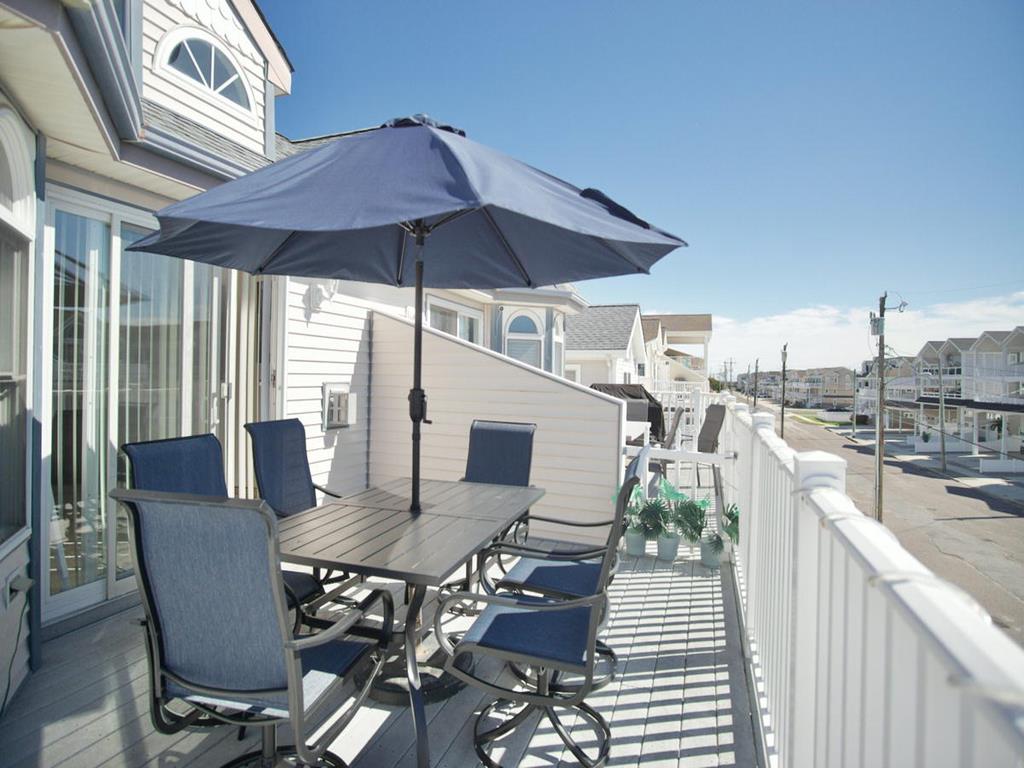 237 55th St. | Photo 3