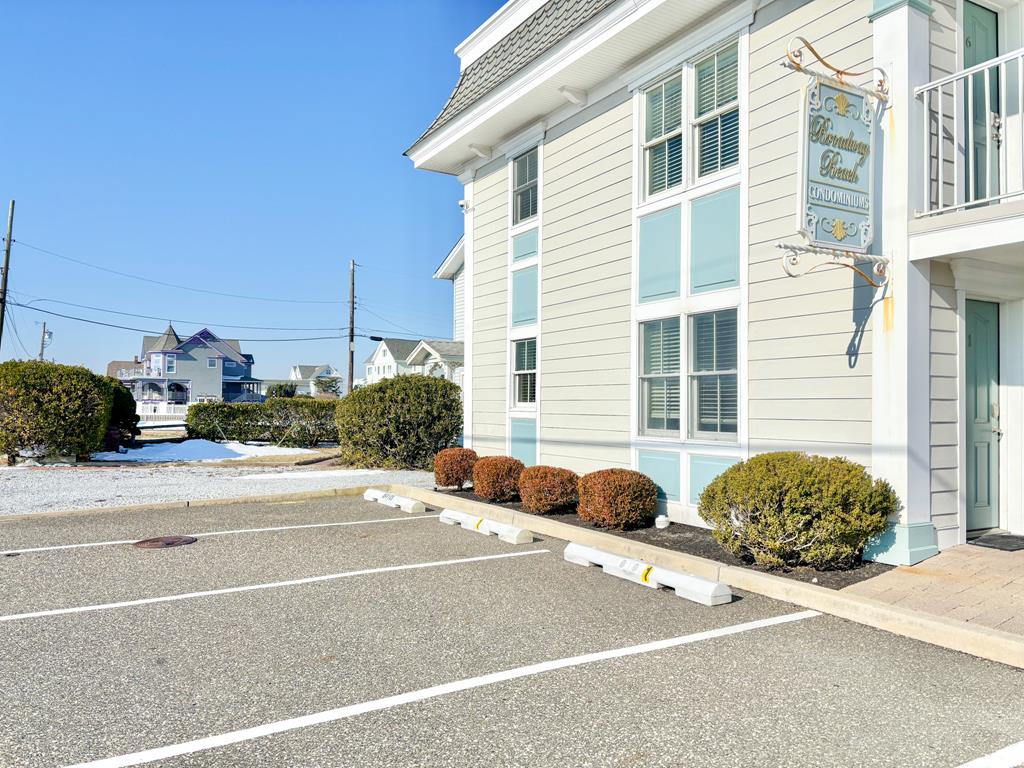 Broadway Beach Unit 1 | Photo 22