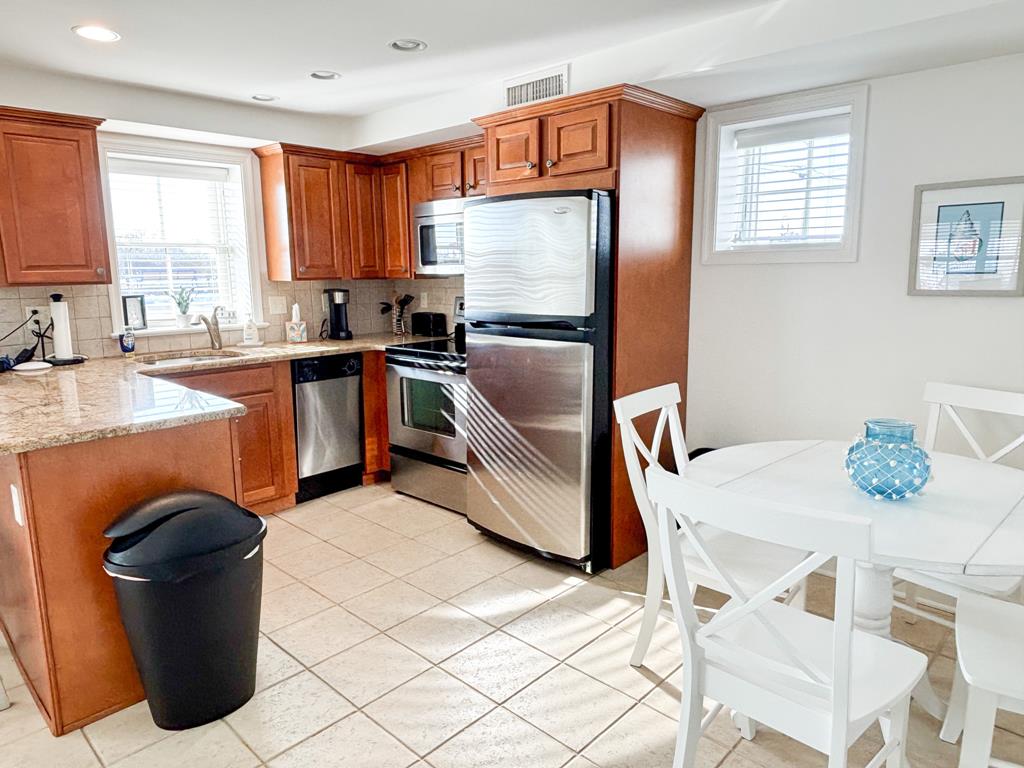 Broadway Beach Unit 1 | Photo 8