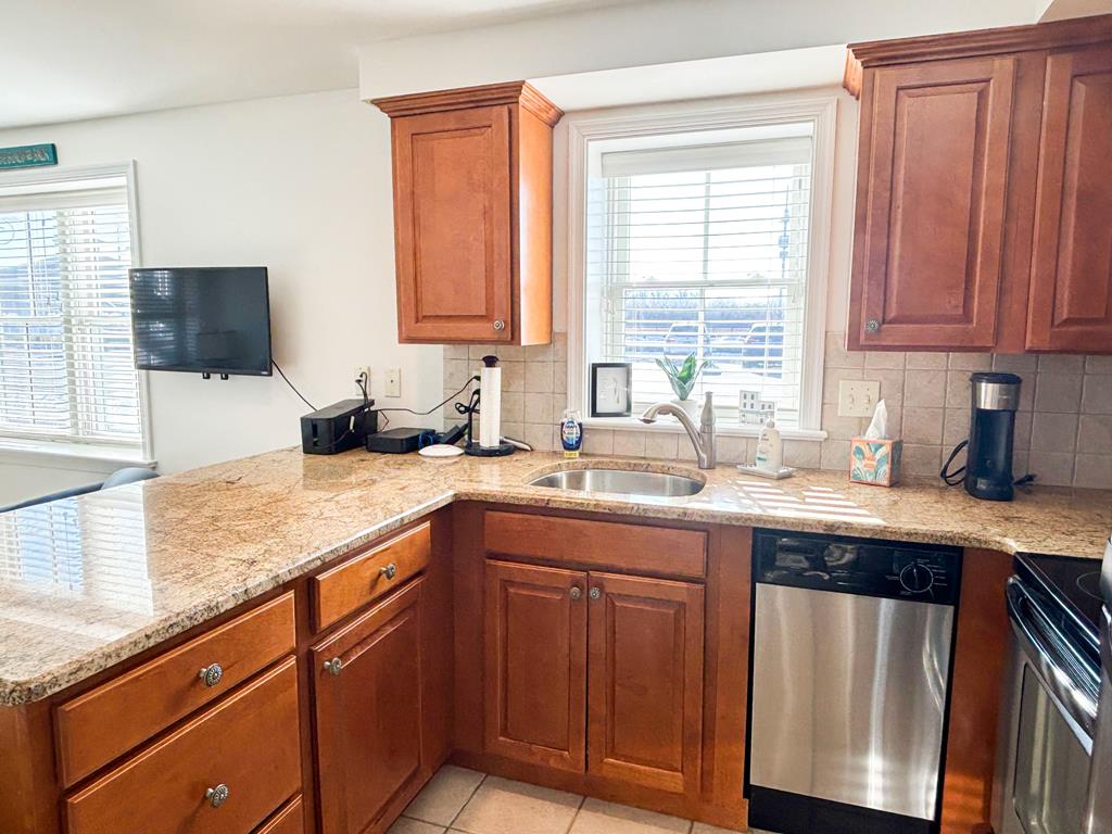 Broadway Beach Unit 1 | Photo 9