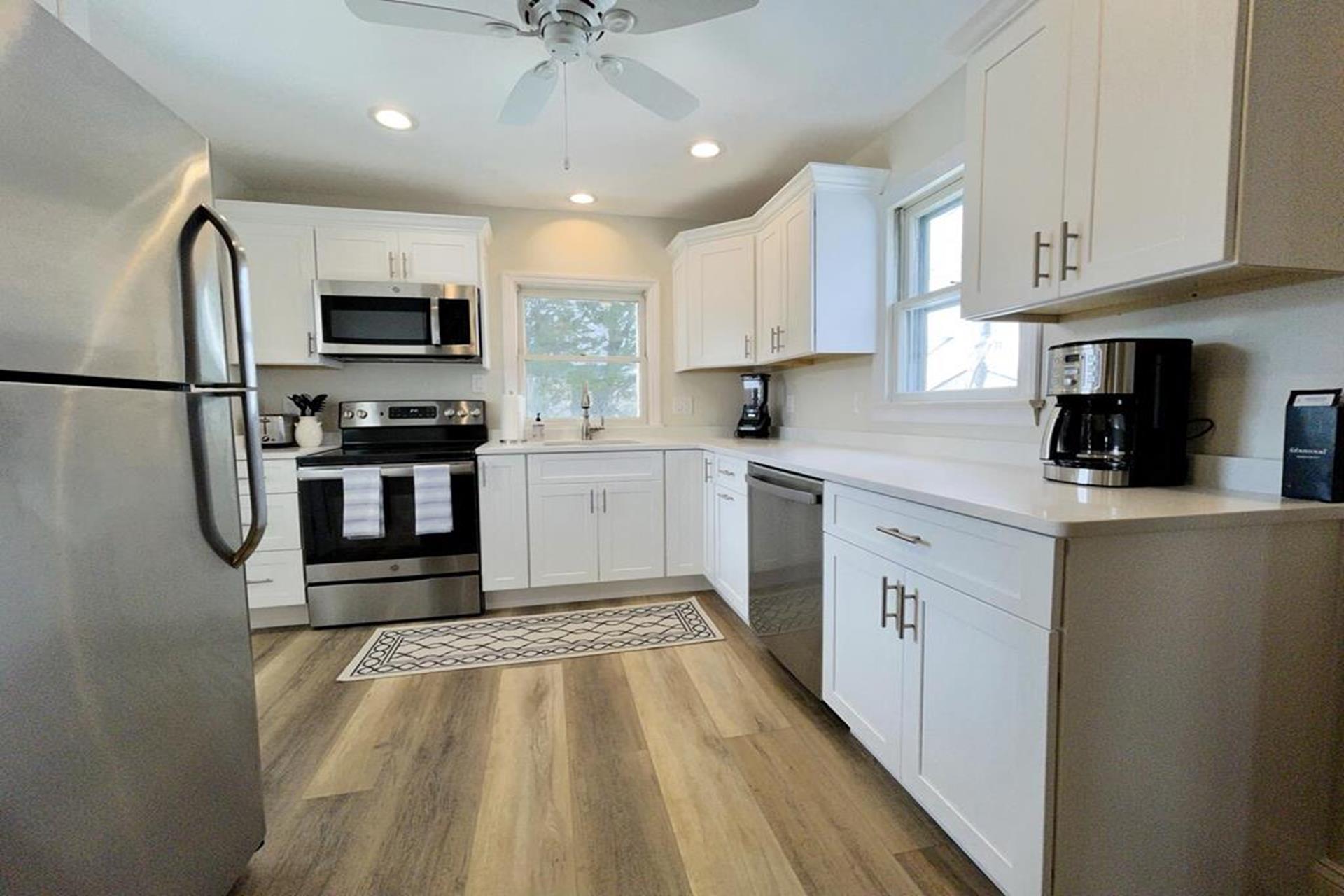 10401 Corinthian Drive, Stone Harbor (Mid-Island)