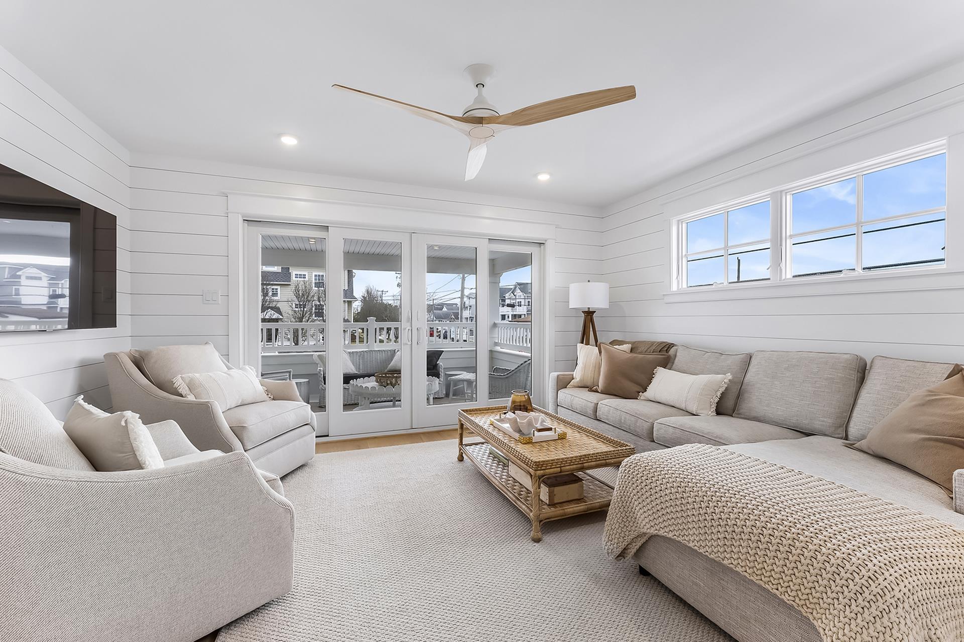 2090 Fifth Avenue, Avalon | COMPASS RE - Avalon