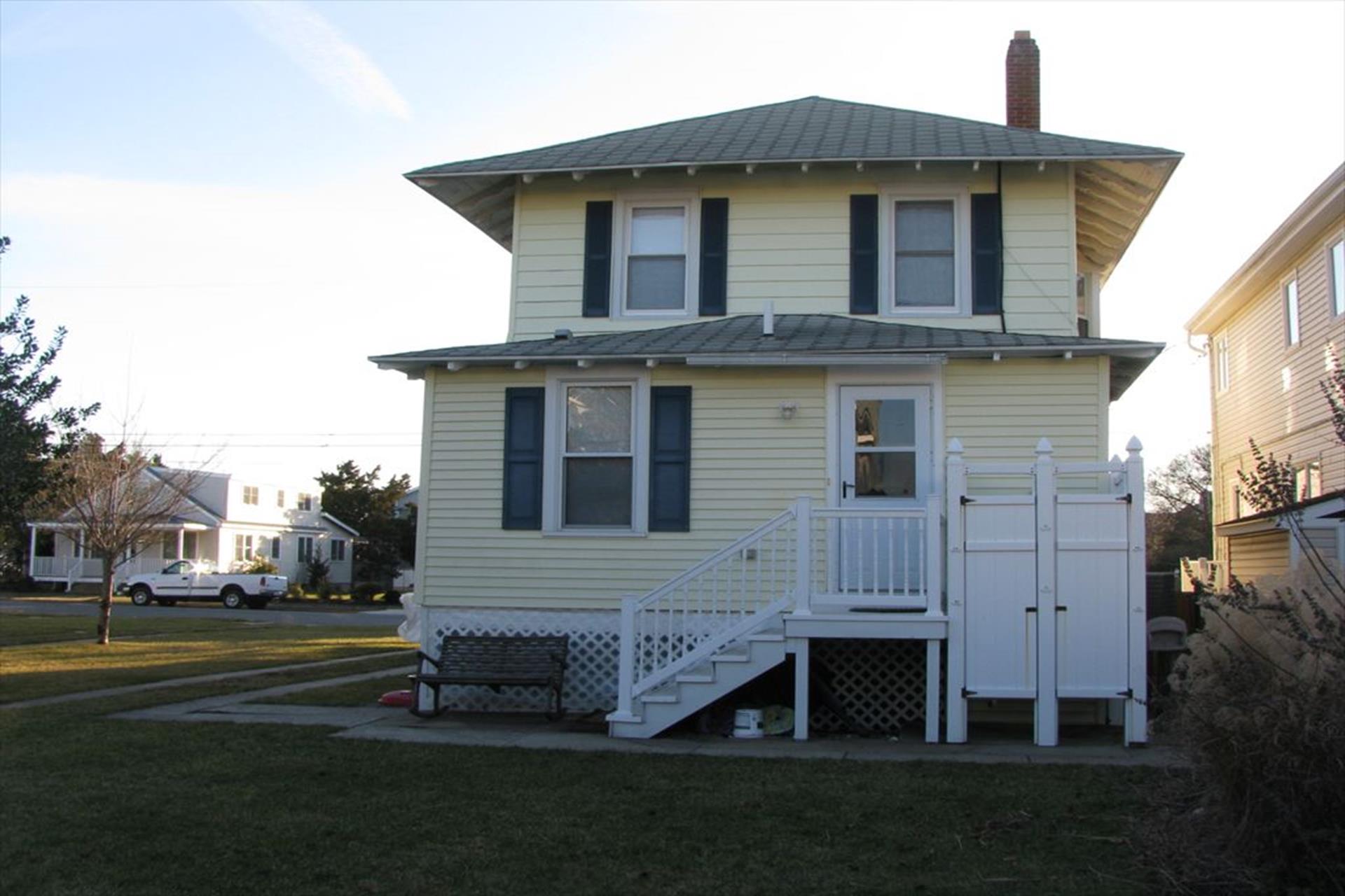 272 88th Street, Stone Harbor (Center)