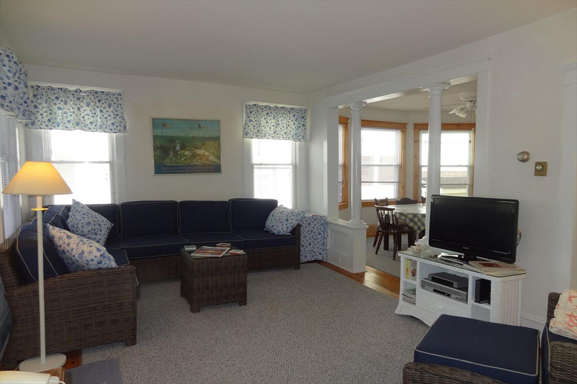 272 88th Street, Stone Harbor (Center)
