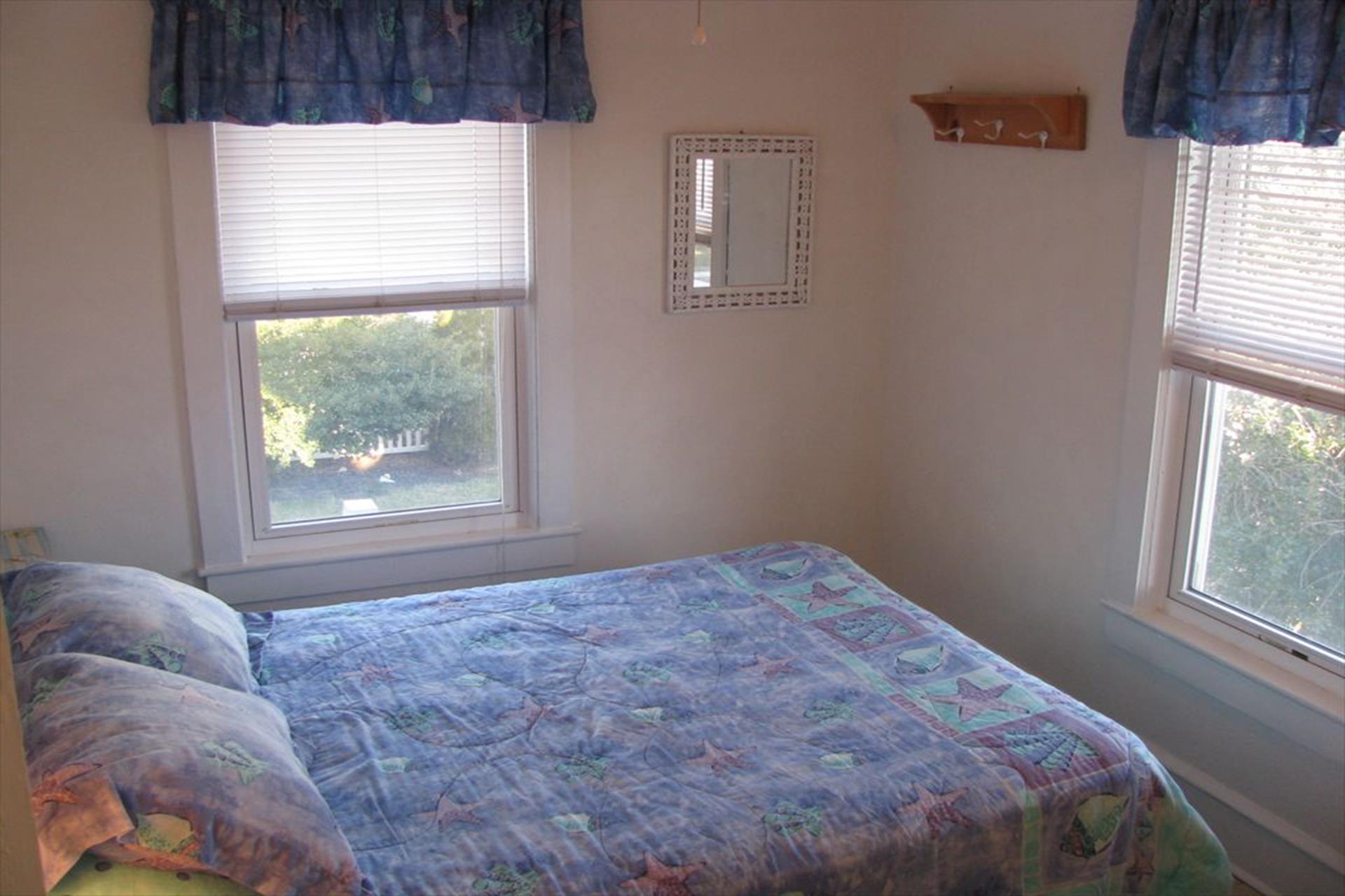 272 88th Street, Stone Harbor (Center)