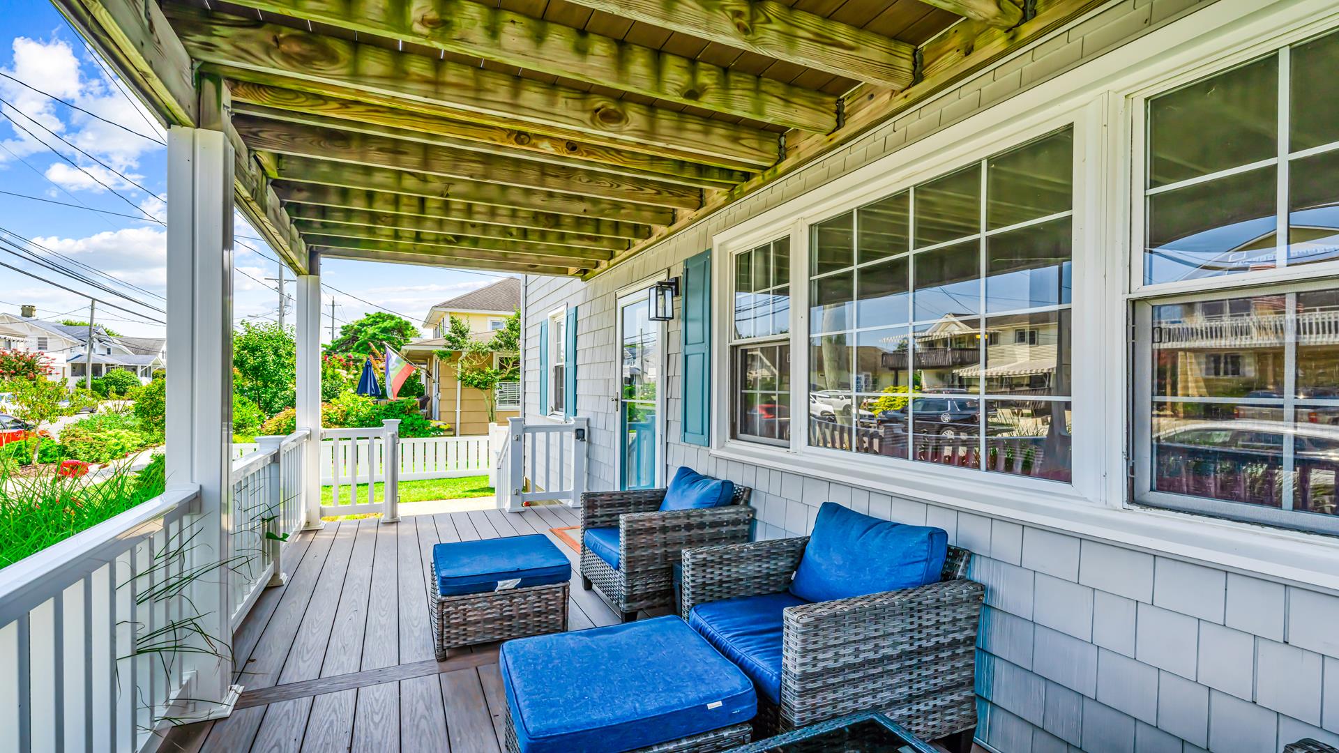 389 95th Street, Stone Harbor (Center)