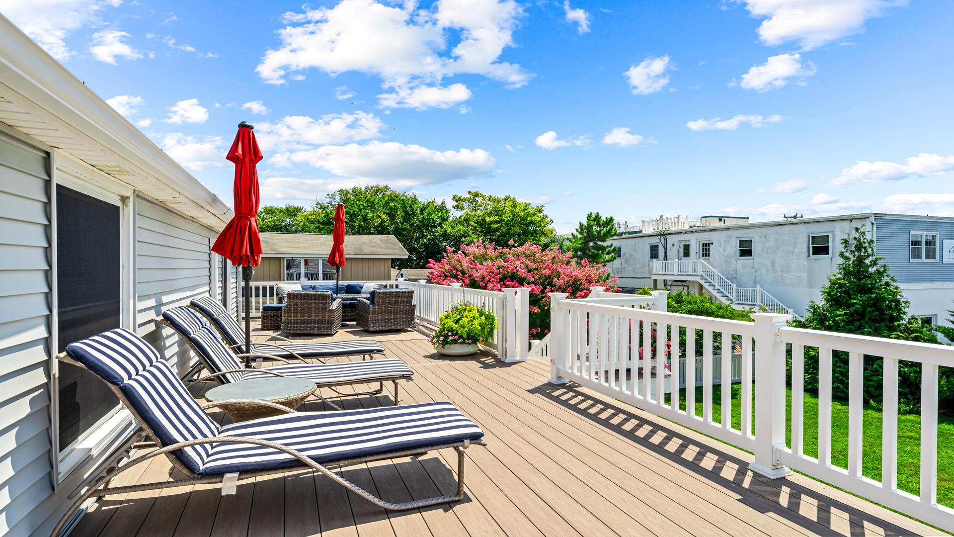 389 95th Street, Stone Harbor (Center)