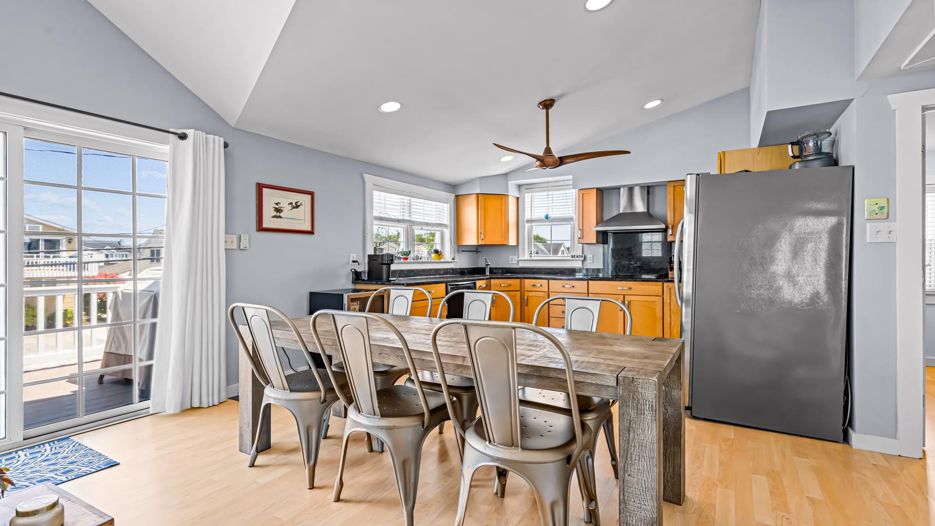 389 95th Street, Stone Harbor (Center)