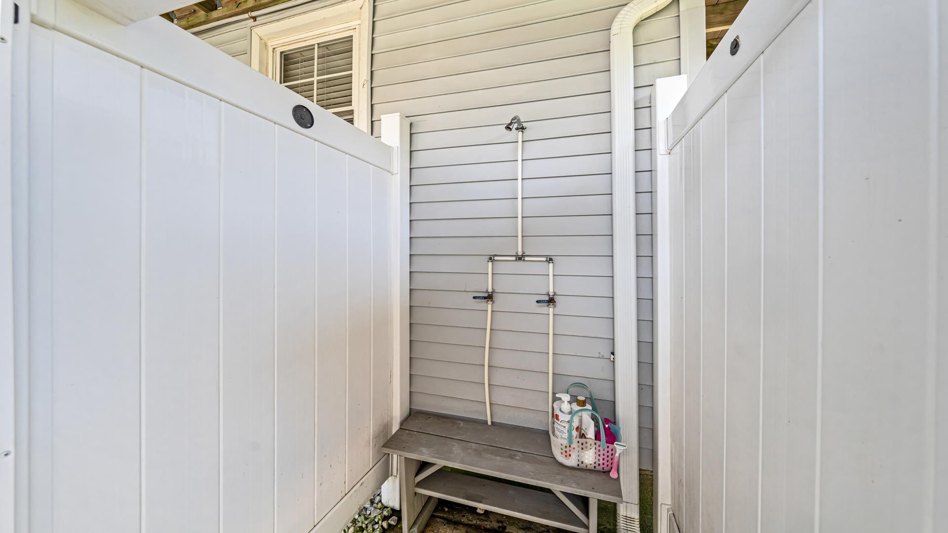 389 95th Street, Stone Harbor (Center)