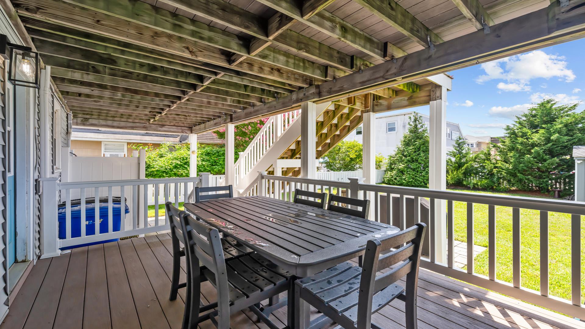 389 95th Street, Stone Harbor (Center)