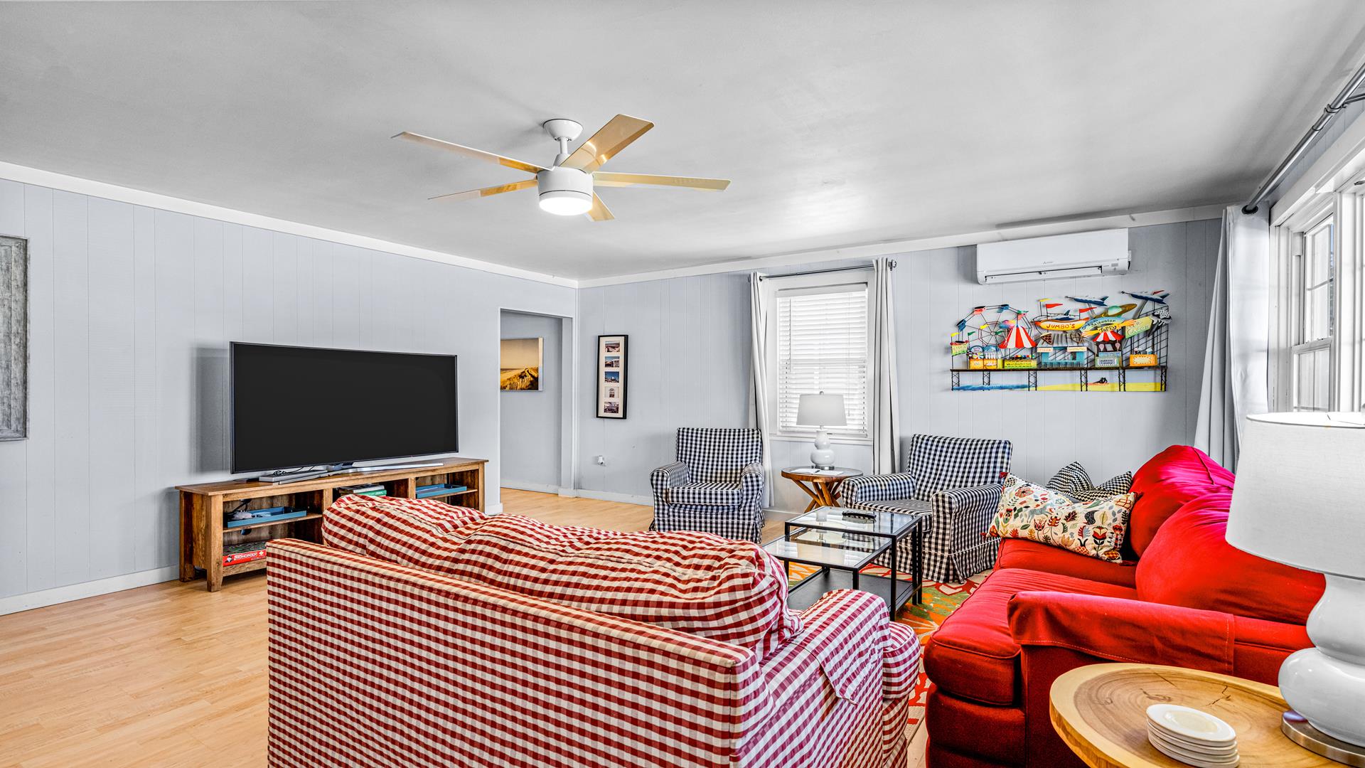 389 95th Street, Stone Harbor (Center)