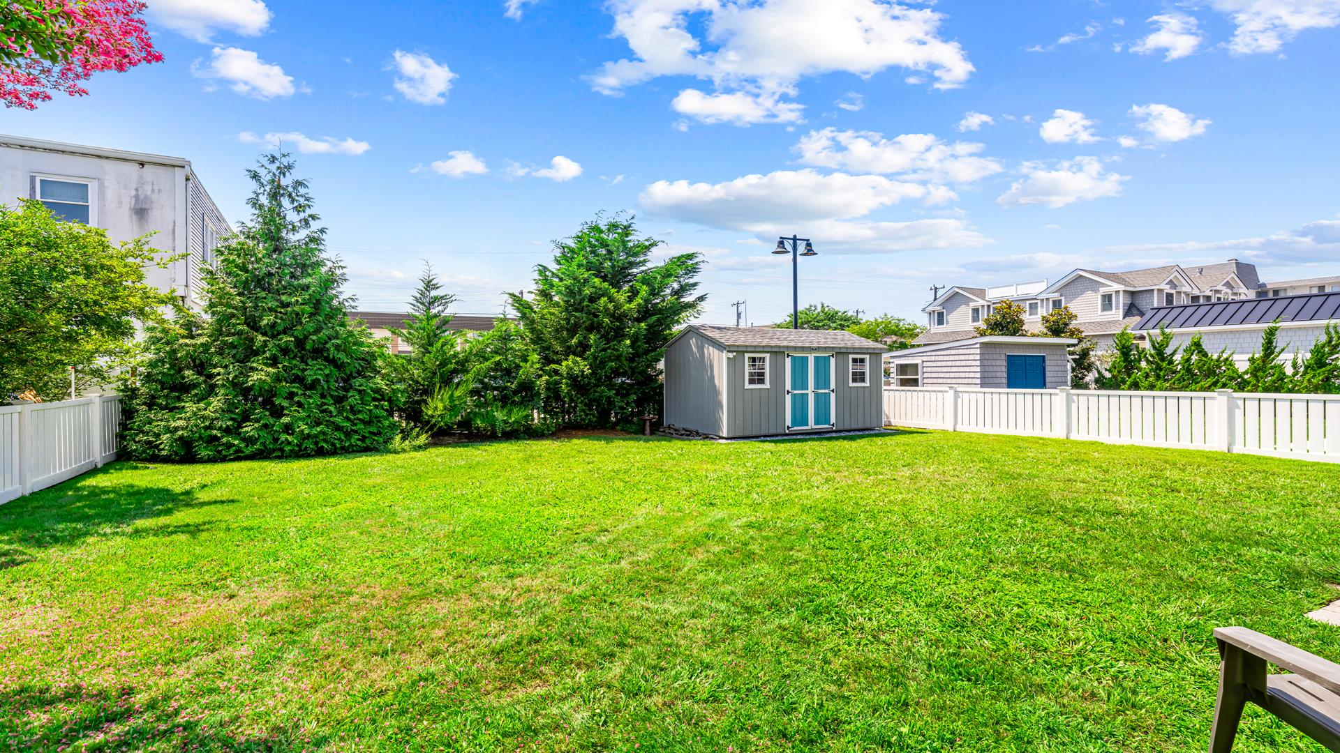 389 95th Street, Stone Harbor (Center)
